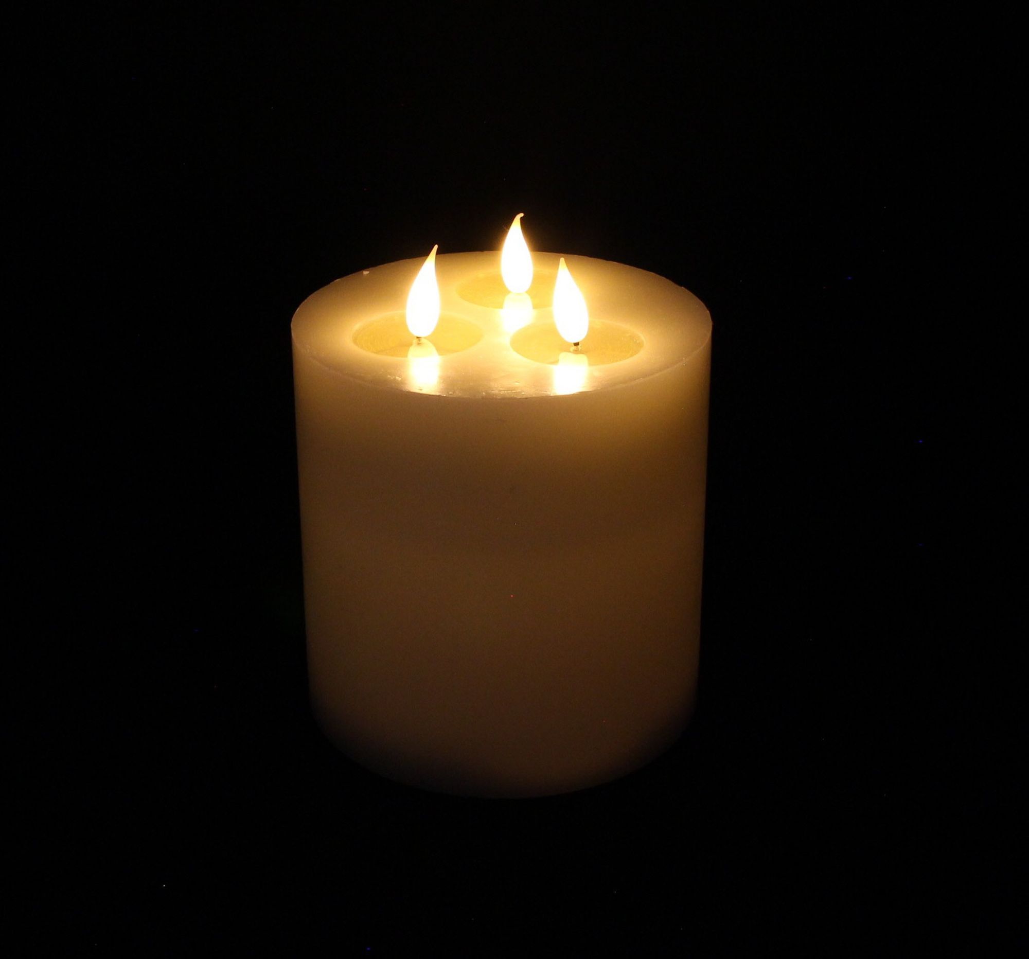 3-Docht-Kerze "Classic" im Frank Flechtwaren Online Shop für Ostern kaufen 3-Docht-Kerze "Classic" im Frank Flechtwaren Online Shop für Ostern kaufen