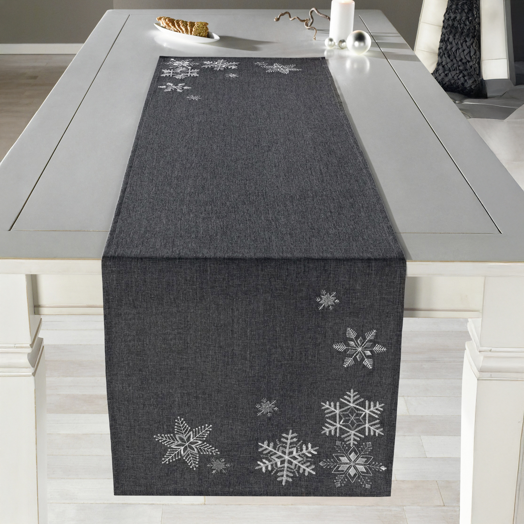 Acheter Chemin de table "cristaux de neige argenté"  dans la boutique en ligne de Frank Flechtwaren