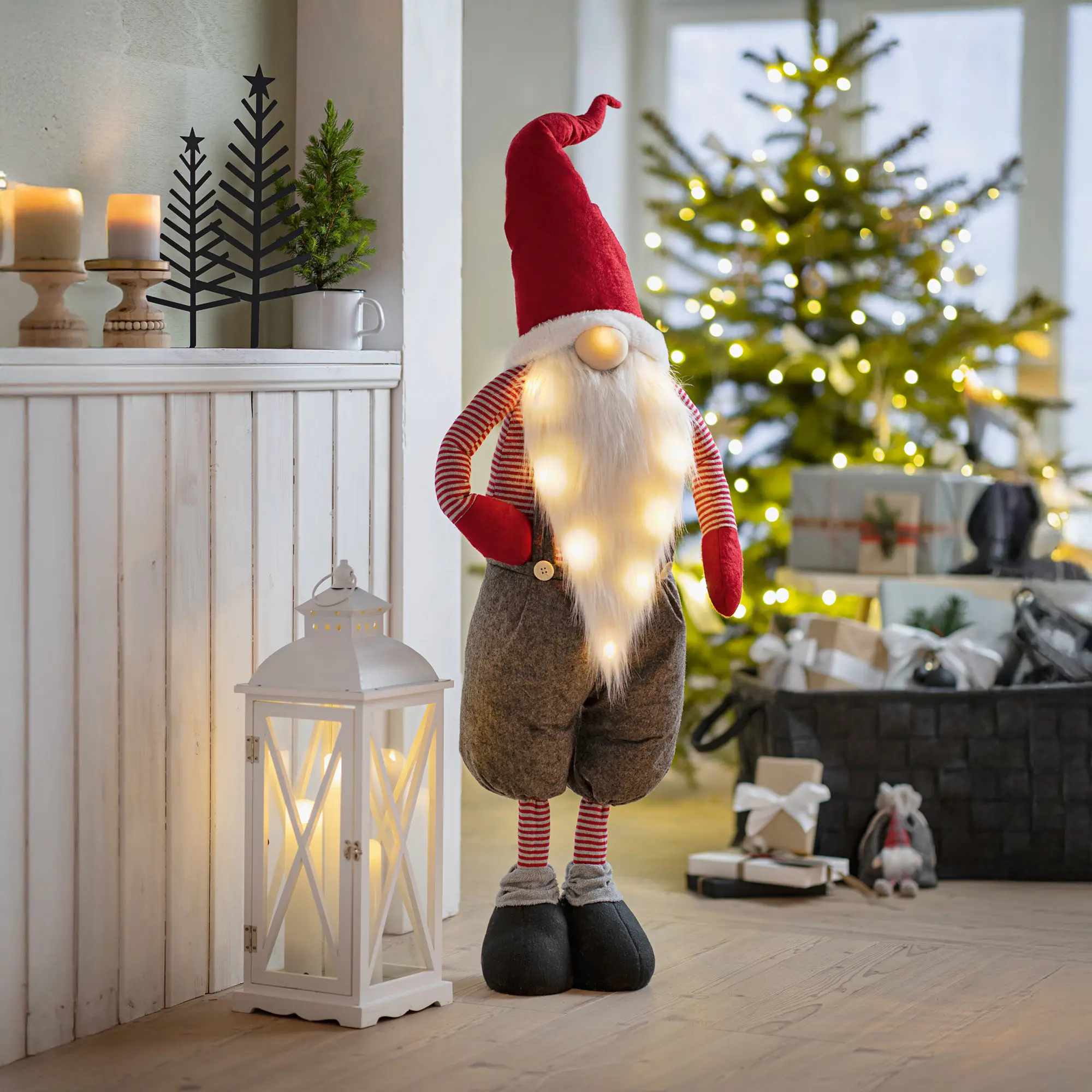 Großer LED-Wichtel "Zipfelmütze"  im Frank Flechtwaren Online Shop kaufen