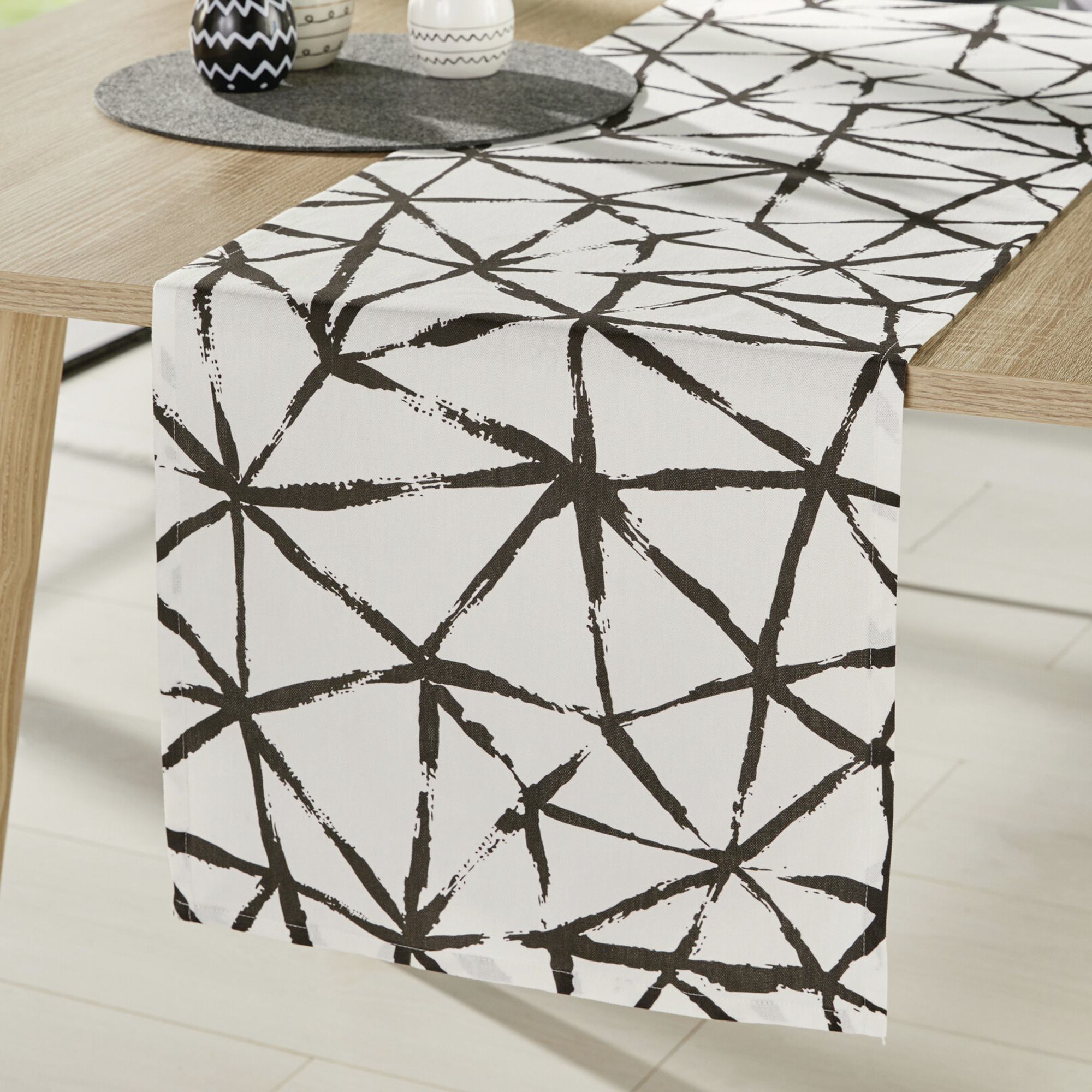 Acheter Chemin de table "graphique"  dans la boutique en ligne de Frank Flechtwaren