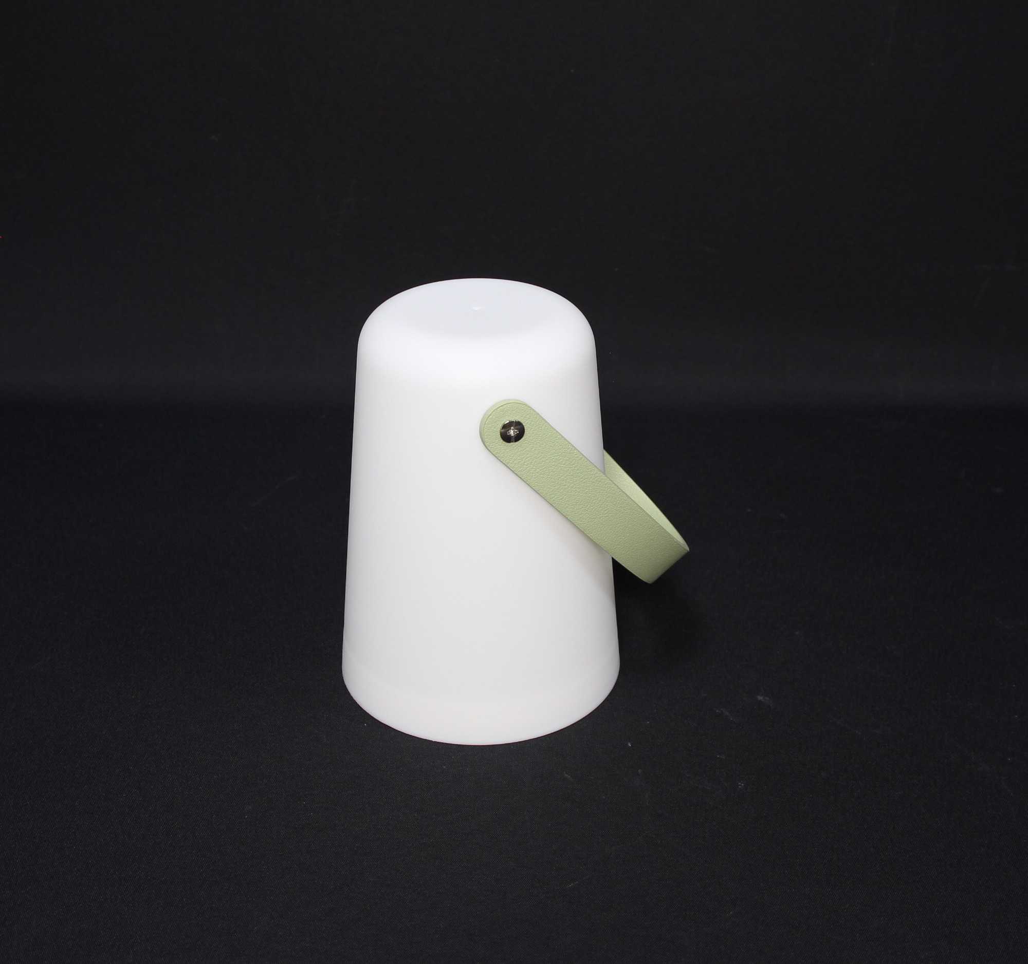 LED-Lampe "Green Handle" im Frank Flechtwaren Online Shop für Gartenbeleuchtung kaufen LED-Lampe "Green Handle" im Frank Flechtwaren Online Shop für Gartenbeleuchtung kaufen