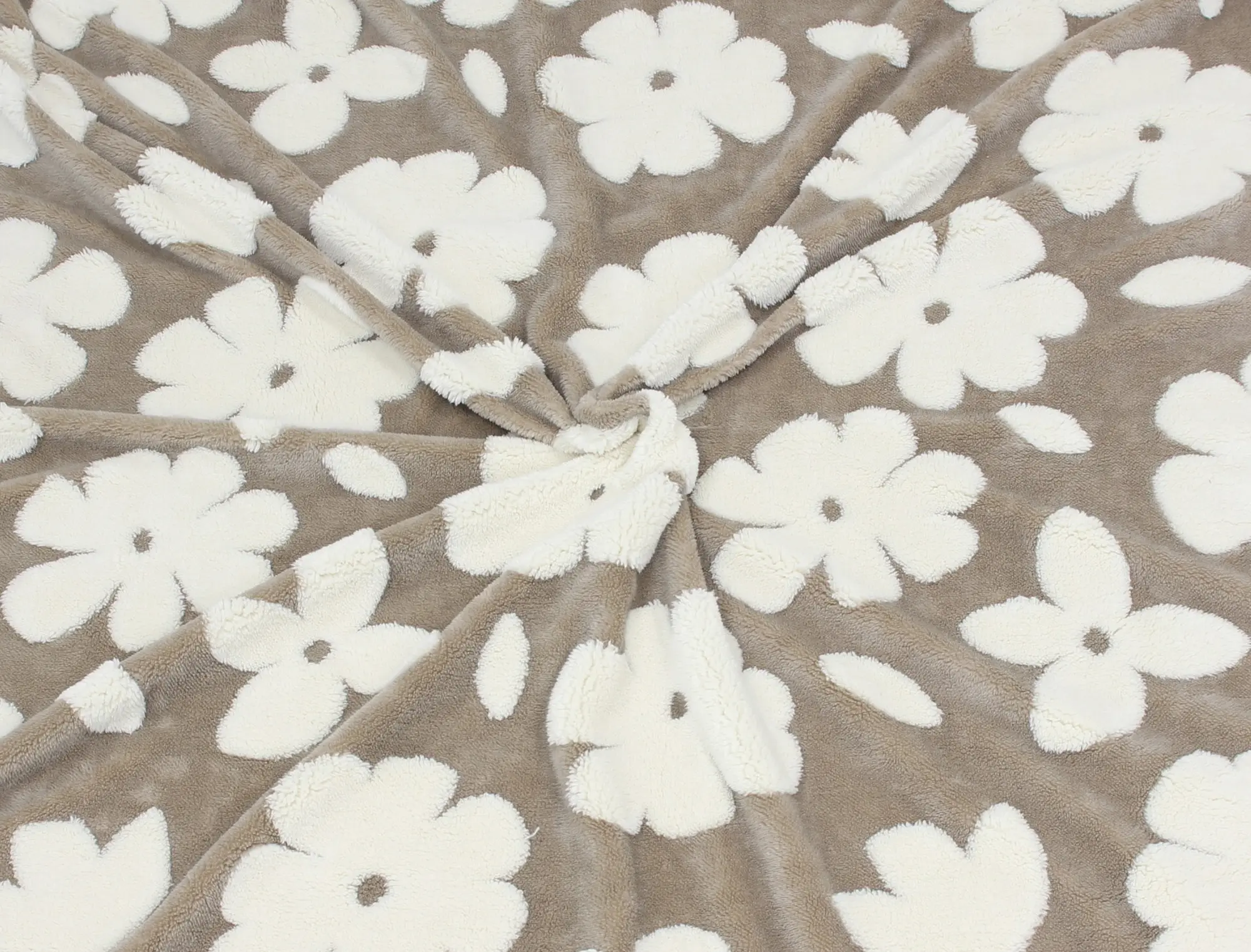 Kuscheldecke "Blumenliebe"  im Frank Flechtwaren Online Shop für Decken &amp; Kuscheldecken kaufen