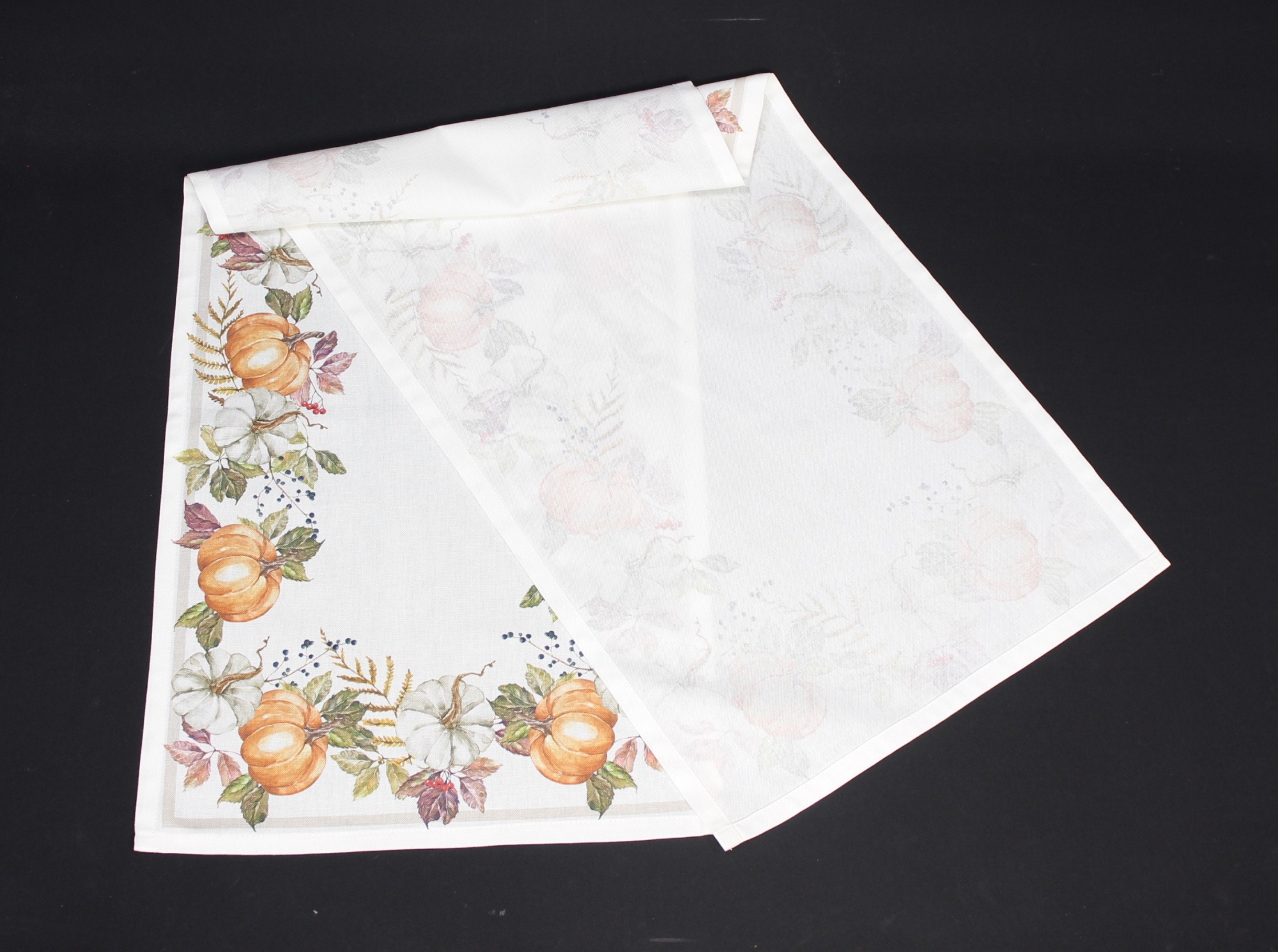 Tischläufer "Kürbiszeit"  im Frank Flechtwaren Online Shop für Titelserie Herbst/Winter kaufen