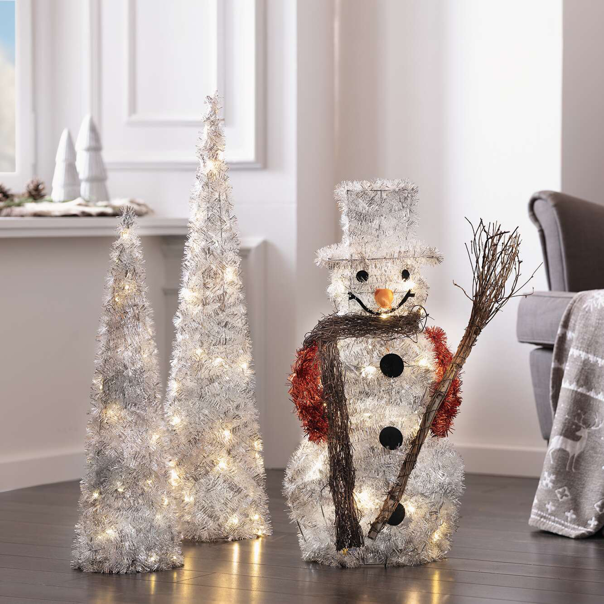 LED-Schneemann "Silberglimmer"  im Frank Flechtwaren Online Shop für Weihnachtsmänner kaufen