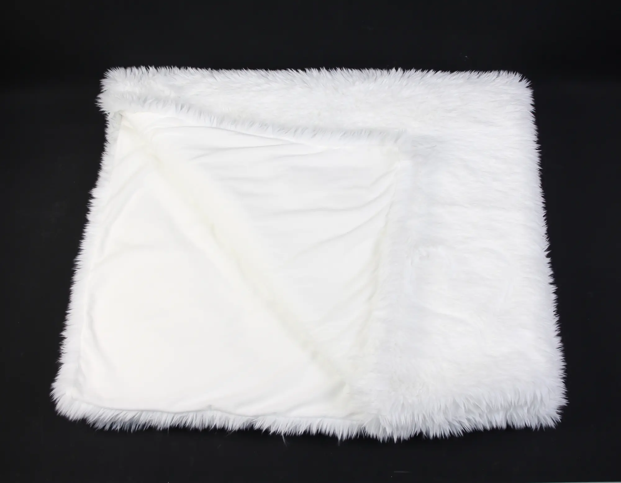 Kunstfelldecke "Offwhite" im Frank Flechtwaren Online Shop für Kinderzimmer kaufen Kunstfelldecke "Offwhite" im Frank Flechtwaren Online Shop für Kinderzimmer kaufen