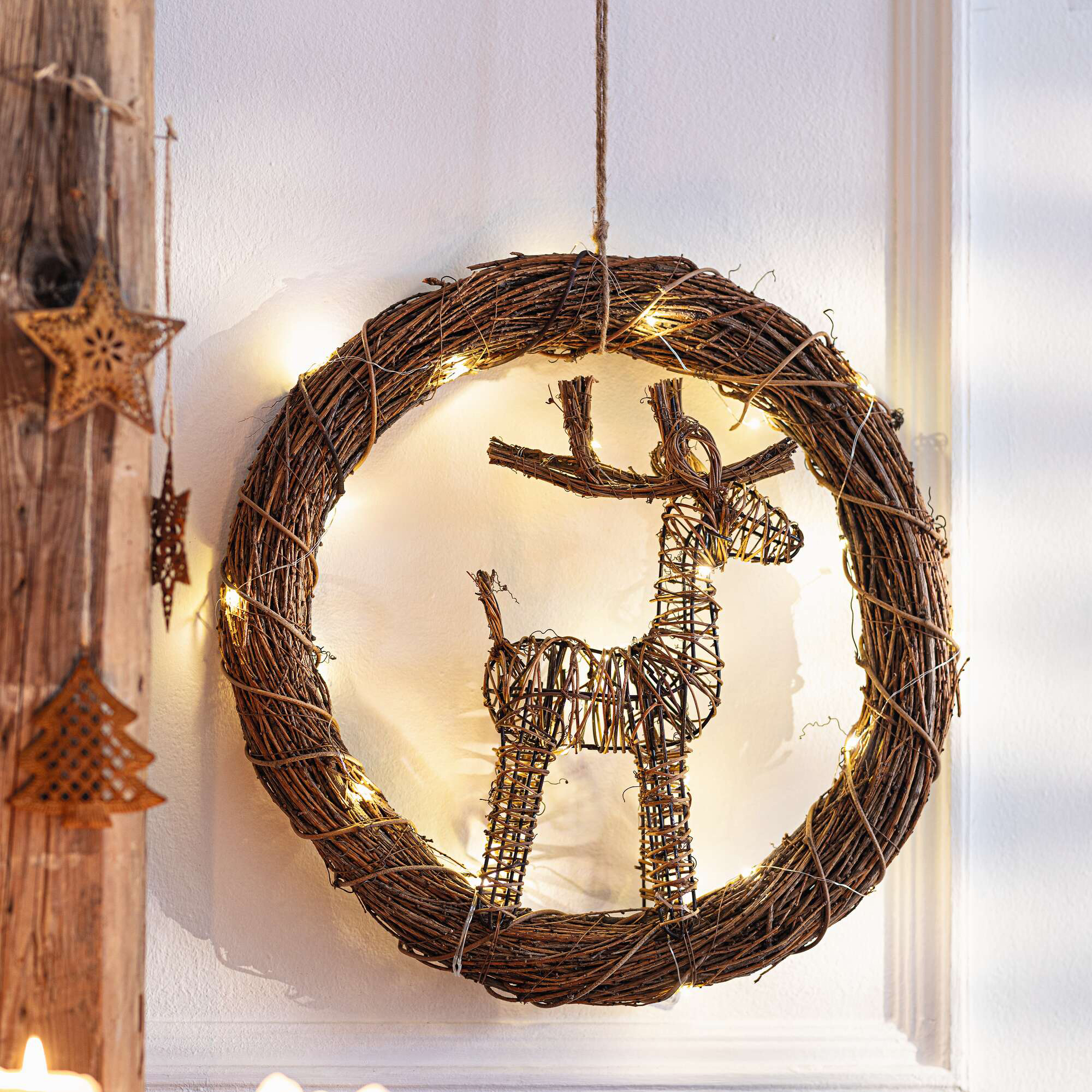 Acheter Couronne LED "renne"  dans la boutique en ligne de Frank Flechtwaren