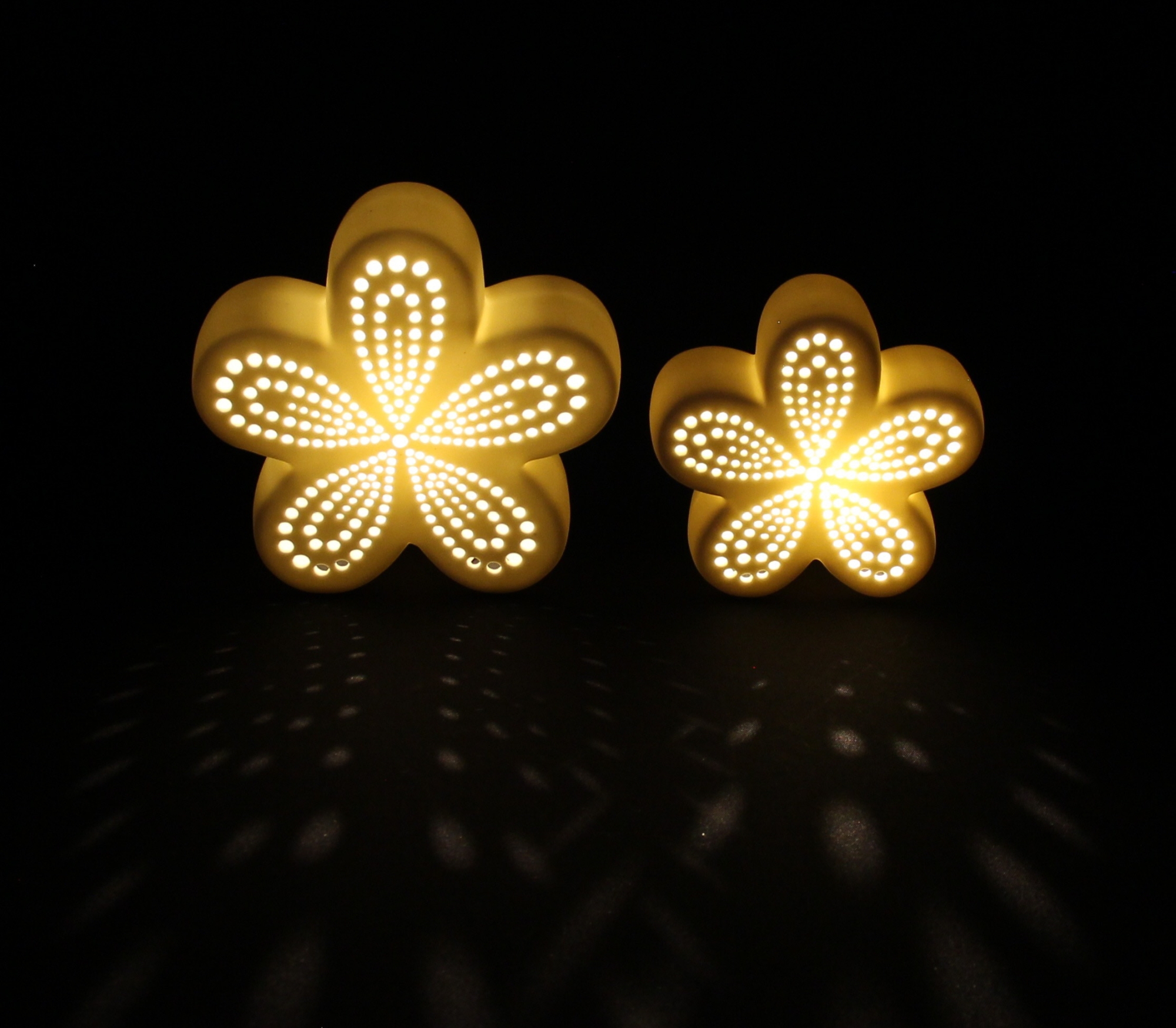 LED-Blume "White", 2er Set im Frank Flechtwaren Online Shop für Ostern kaufen LED-Blume "White", 2er Set im Frank Flechtwaren Online Shop für Ostern kaufen