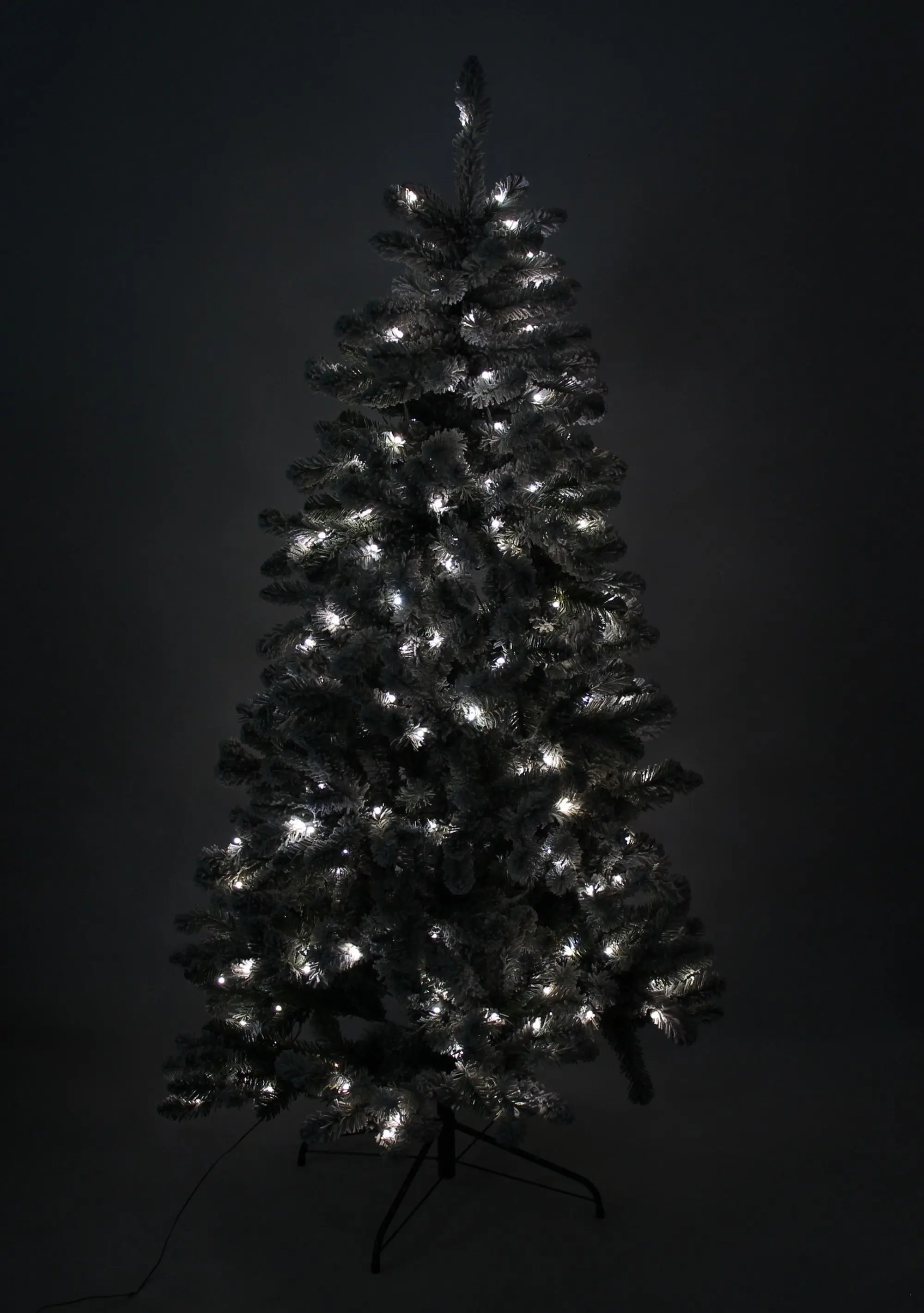 LED-Tannenbaum "Schneebedeckt"  im Frank Flechtwaren Online Shop für Tannenbäume kaufen