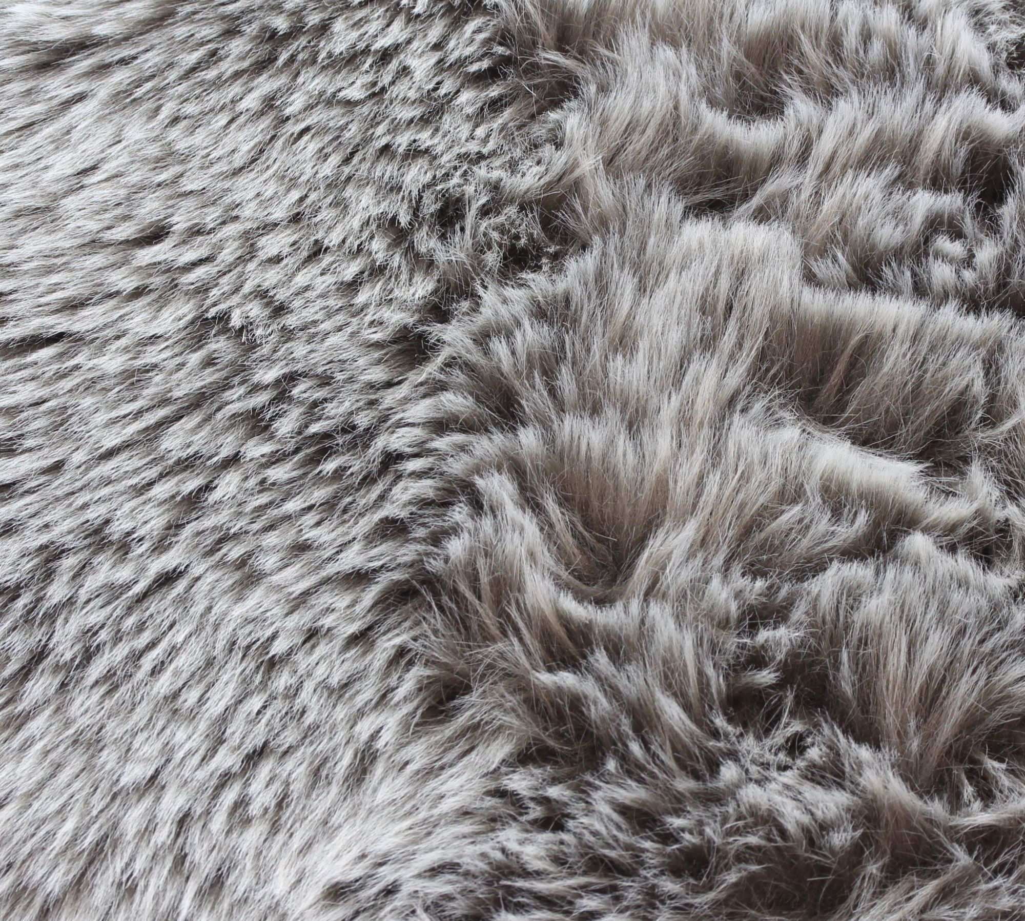 Dekofell "Light Platin", rund im Frank Flechtwaren Online Shop für Herbst kaufen Dekofell "Light Platin", rund im Frank Flechtwaren Online Shop für Herbst kaufen