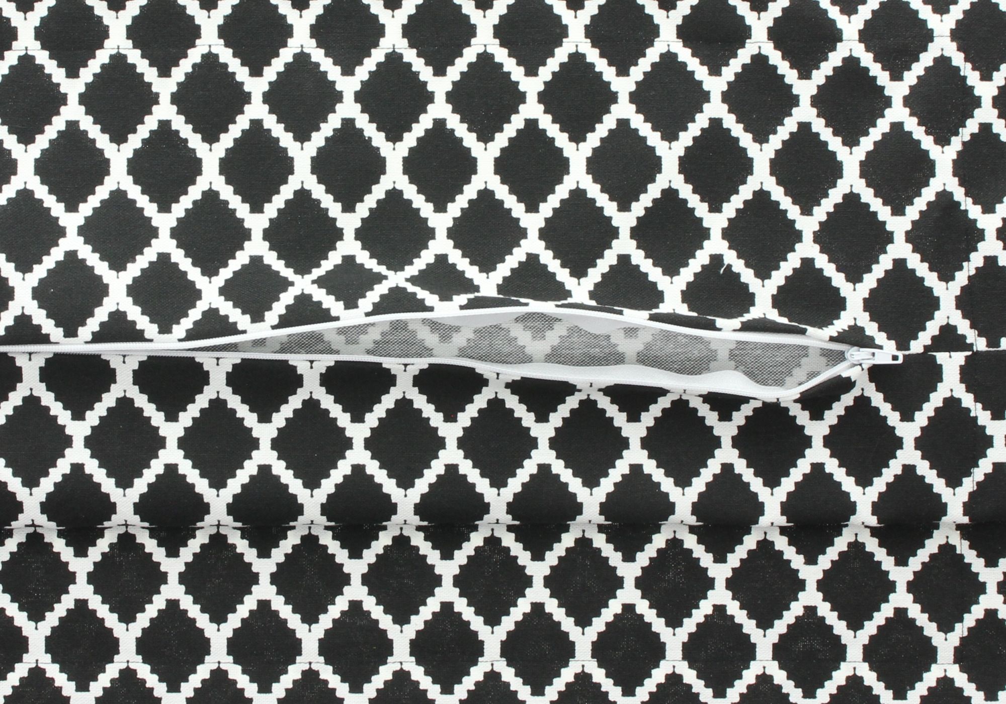 Kissenhülle "Black & White" im Frank Flechtwaren Online Shop für Ostern kaufen Kissenhülle "Black & White" im Frank Flechtwaren Online Shop für Ostern kaufen