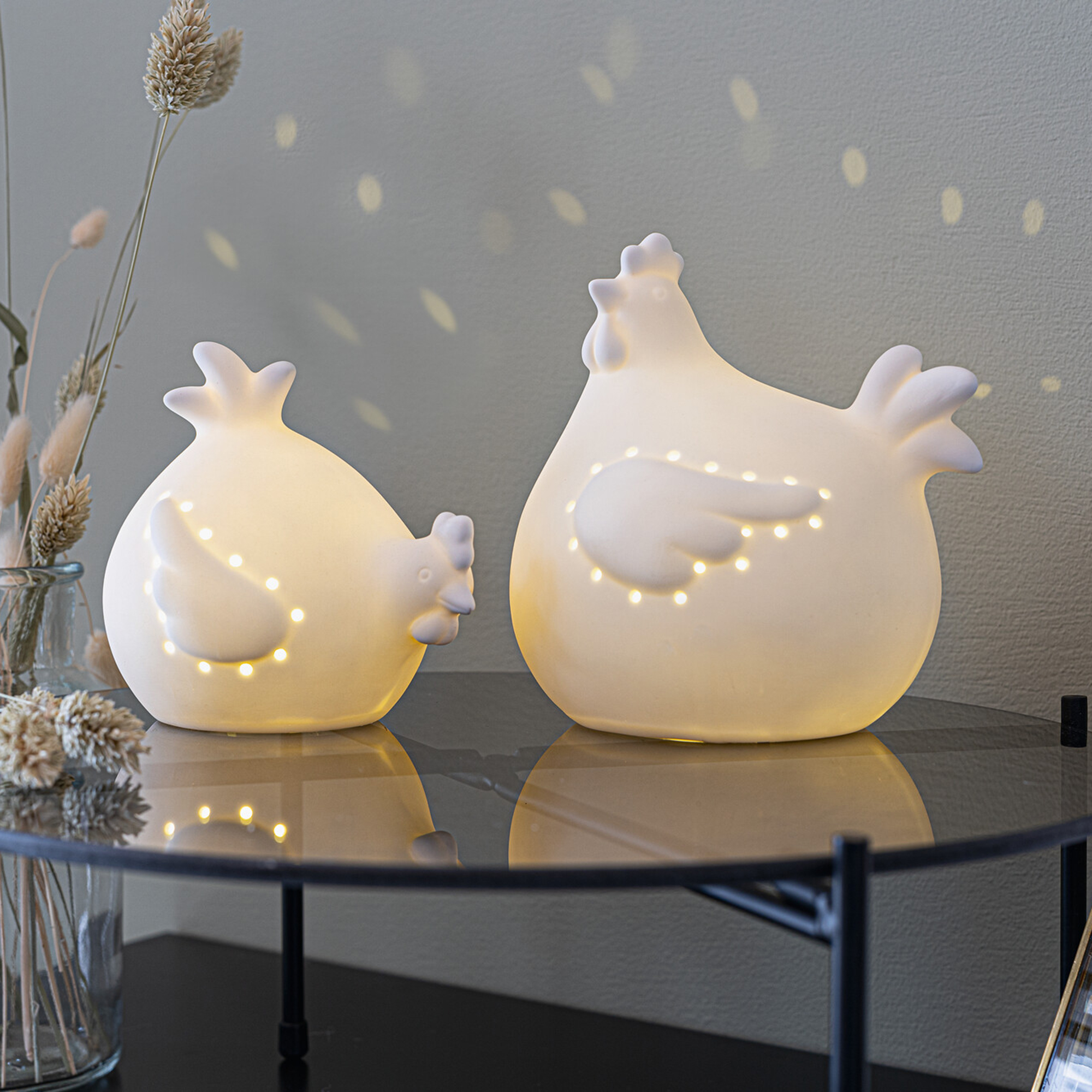 LED-Huhn "White", 2er Set im Frank Flechtwaren Online Shop für Ostern kaufen LED-Huhn "White", 2er Set im Frank Flechtwaren Online Shop für Ostern kaufen