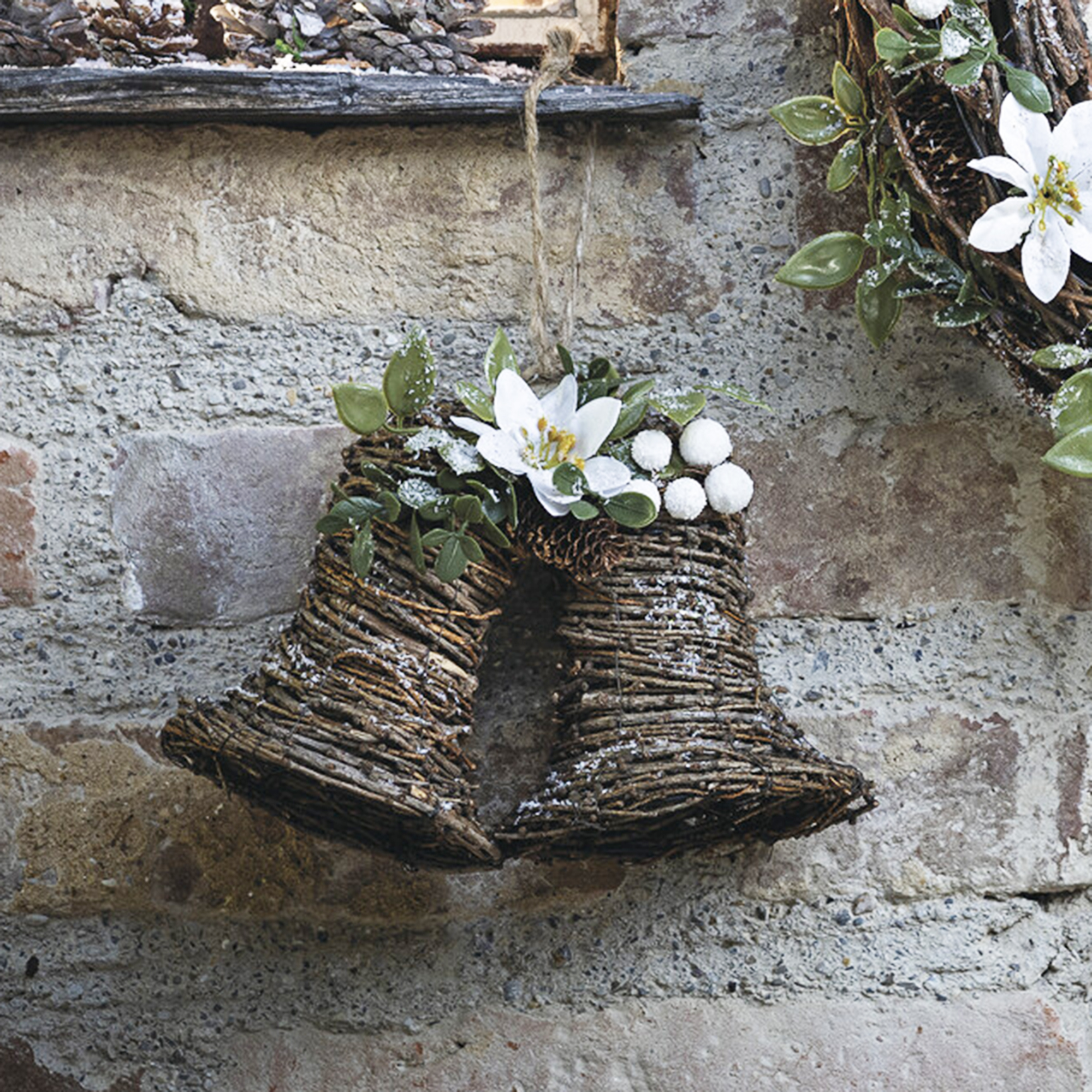 Glöckchen "Christrose" im Frank Flechtwaren Online Shop für Weihnachten kaufen Glöckchen "Christrose" im Frank Flechtwaren Online Shop für Weihnachten kaufen