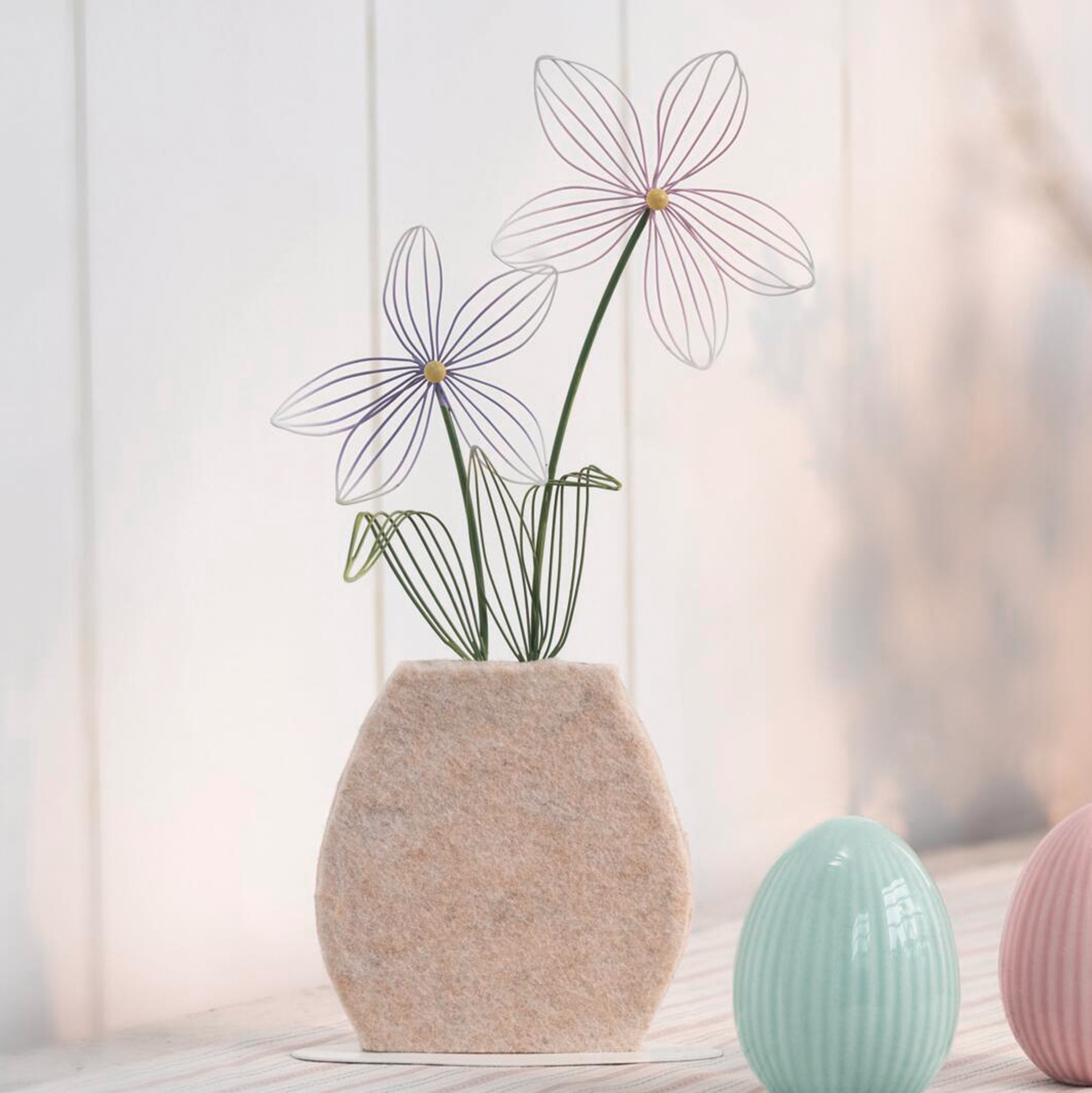 Metalldeko "Vase mit Blumen"  im Frank Flechtwaren Online Shop kaufen