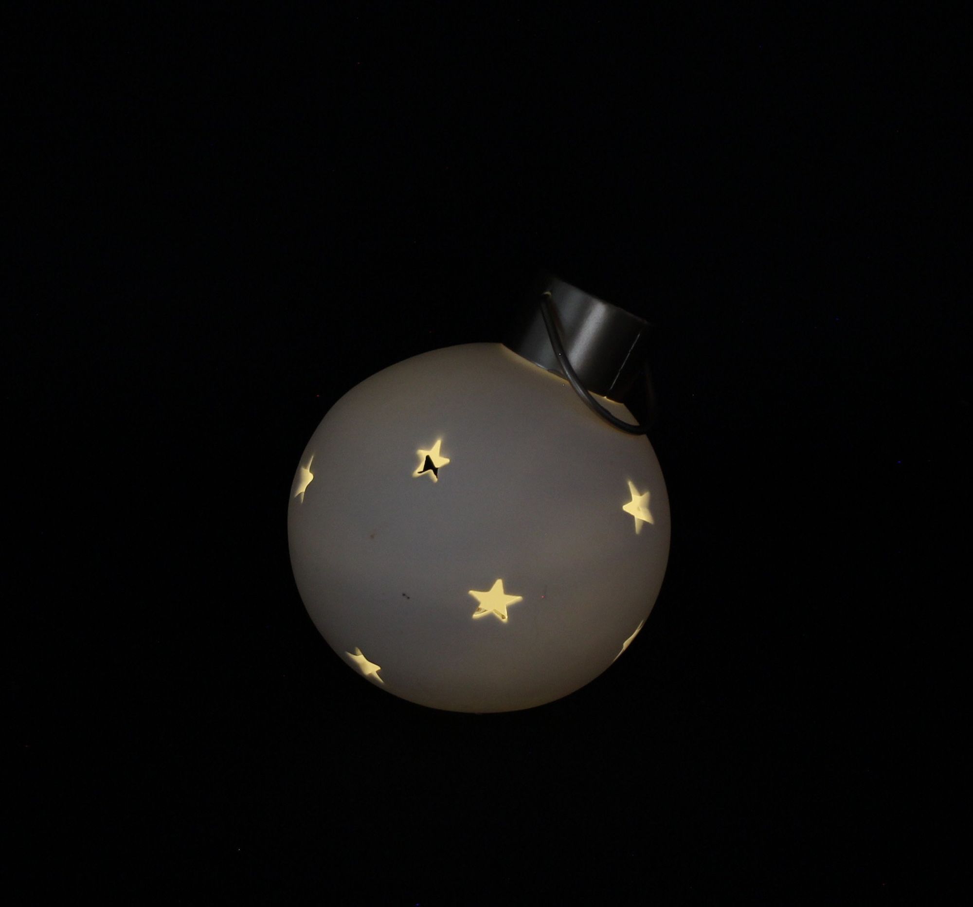 LED-Weihnachtskugel "Sterne"  im Frank Flechtwaren Online Shop für Weihnachtliche LED-Deko kaufen