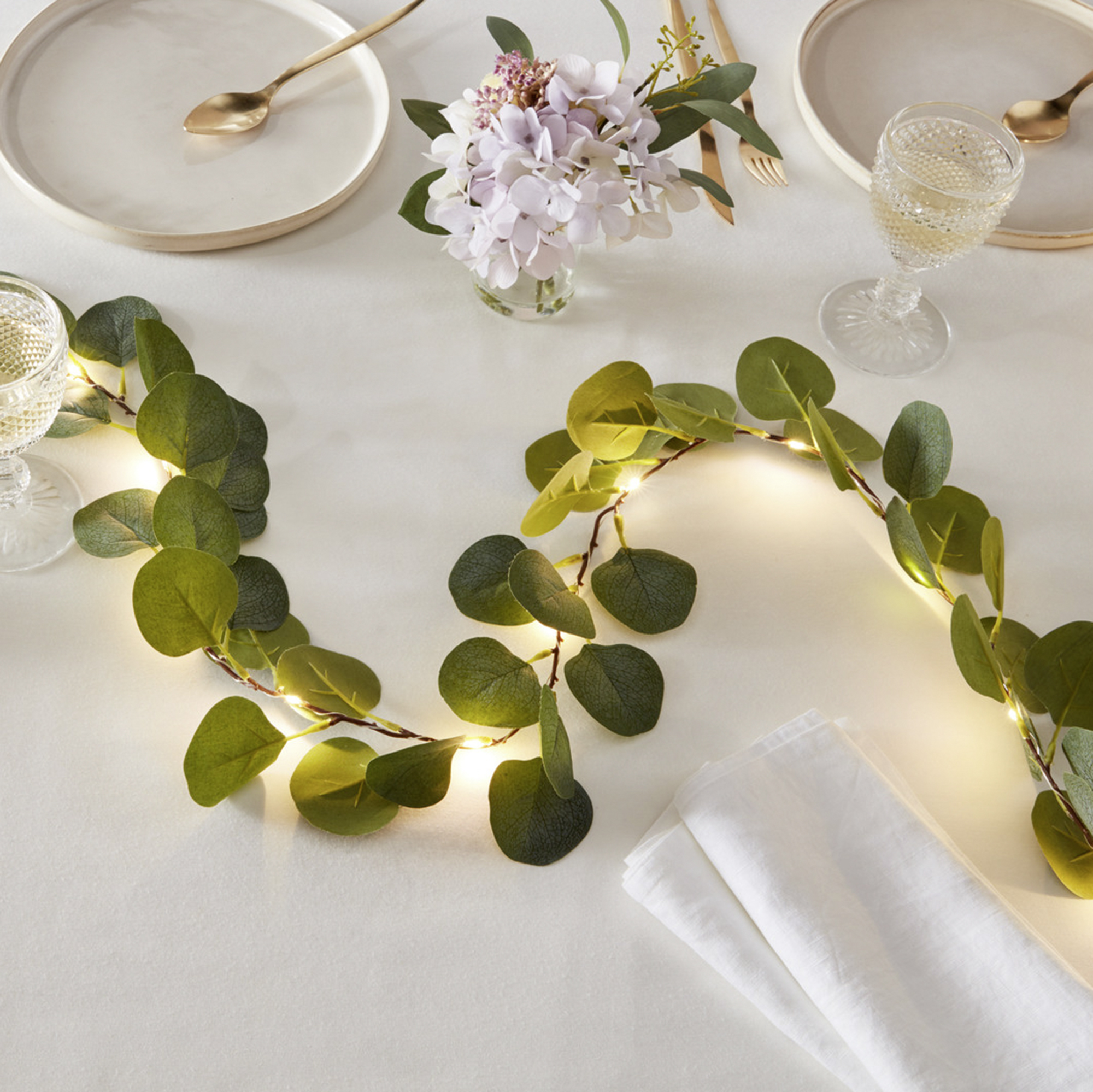 LED-Lichterkette "Eukalyptus"  im Frank Flechtwaren Online Shop kaufen