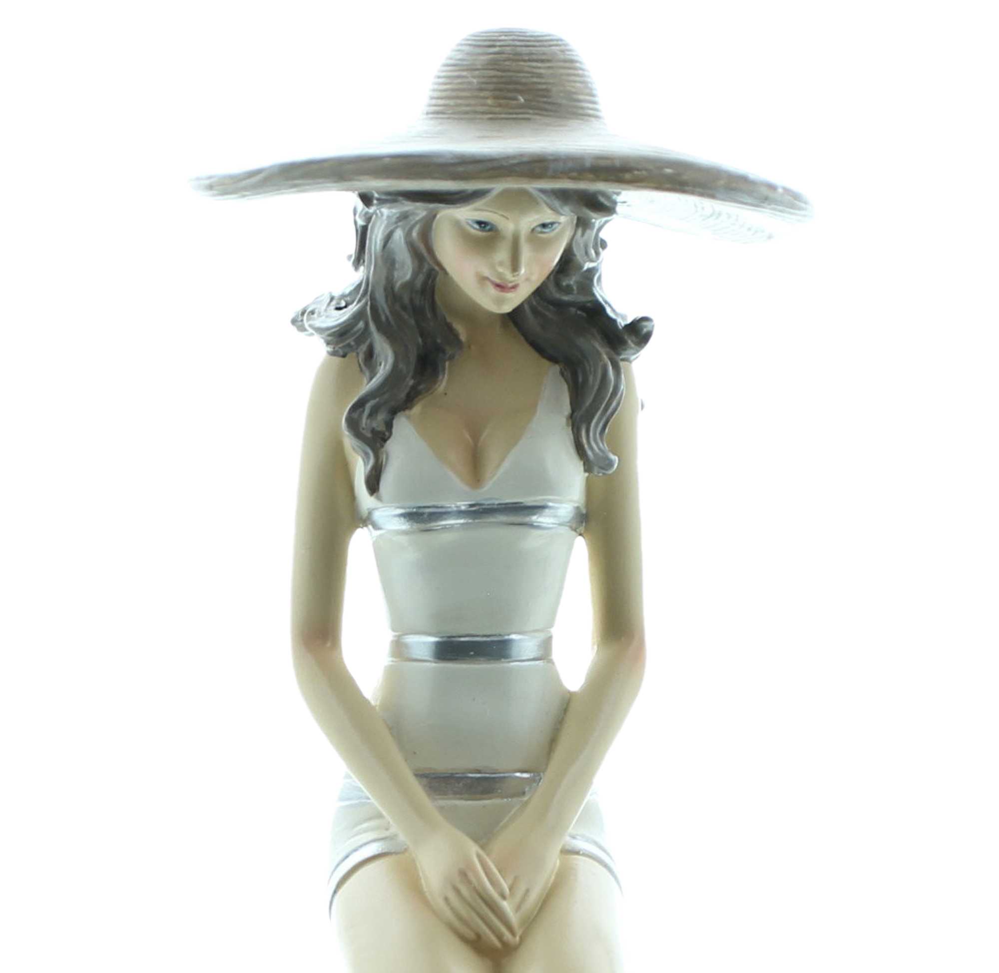Figur "Stranddame auf Fels" im Frank Flechtwaren Online Shop für Dekofiguren kaufen Figur "Stranddame auf Fels" im Frank Flechtwaren Online Shop für Dekofiguren kaufen