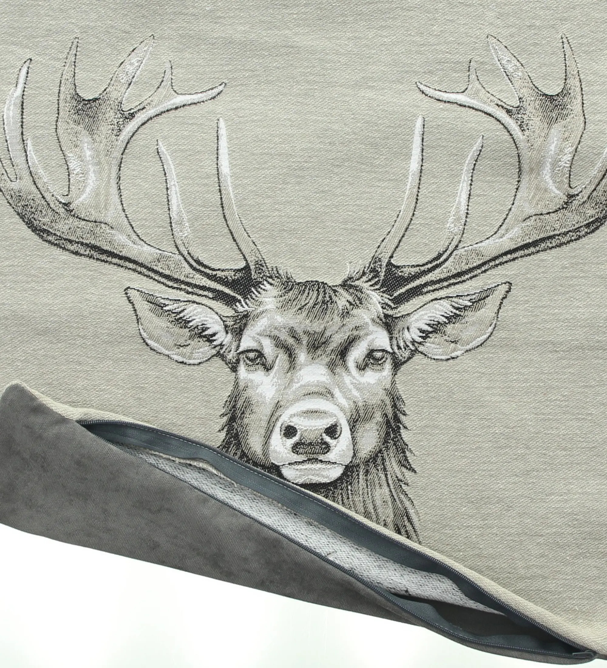 Kissenhülle "Cozy Deer" im Frank Flechtwaren Online Shop für Kissenhüllen kaufen Kissenhülle "Cozy Deer" im Frank Flechtwaren Online Shop für Kissenhüllen kaufen
