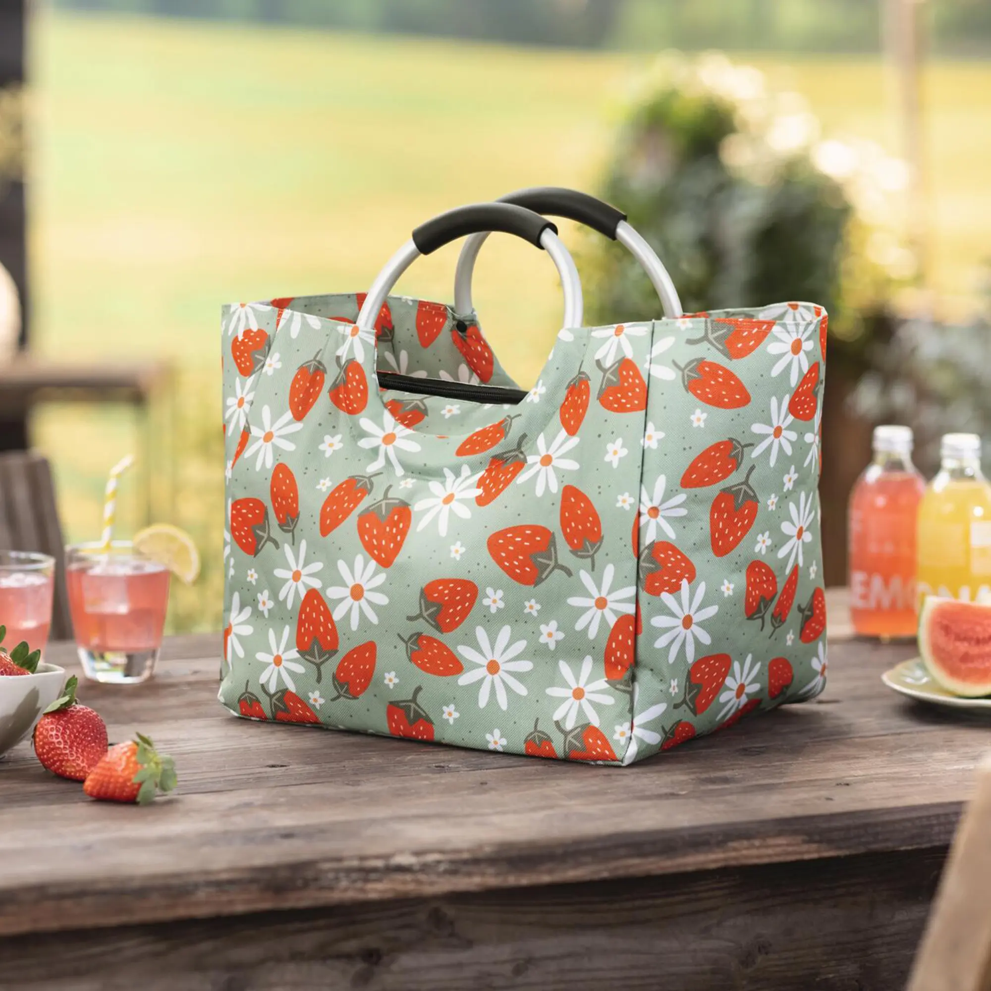 Kühltasche "Erdbeerchen"  im Frank Flechtwaren Online Shop kaufen