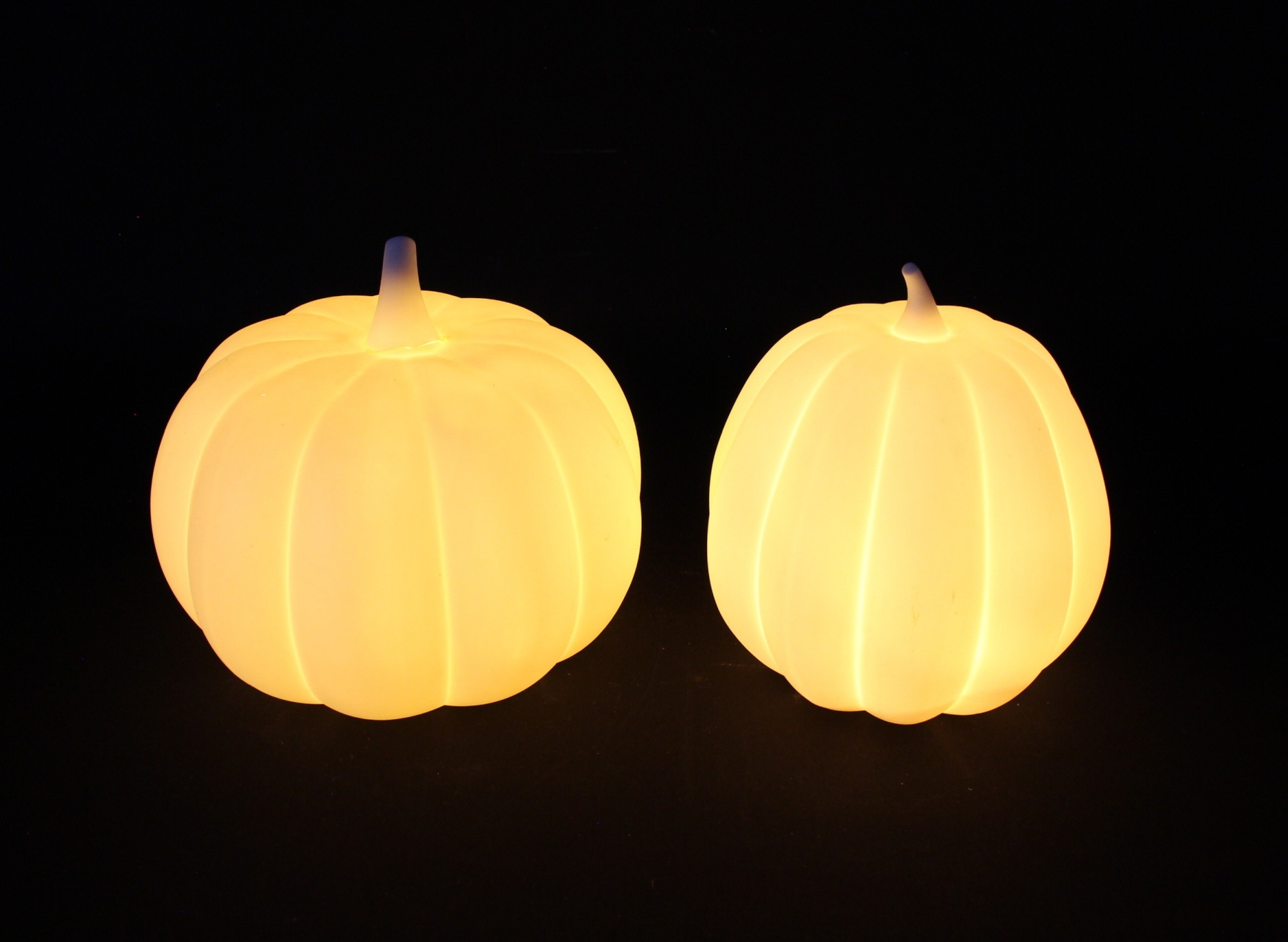 LED-Kürbis "White", 2er Set  im Frank Flechtwaren Online Shop für Dekokürbisse kaufen