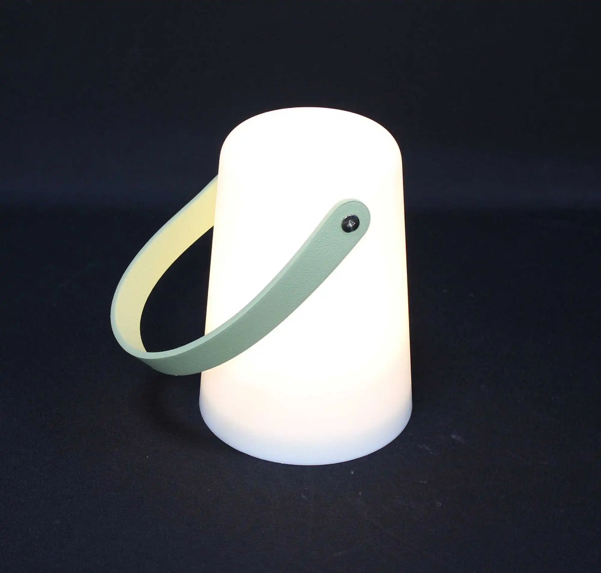 LED-Lampe "Green Handle" im Frank Flechtwaren Online Shop für Gartenbeleuchtung kaufen LED-Lampe "Green Handle" im Frank Flechtwaren Online Shop für Gartenbeleuchtung kaufen