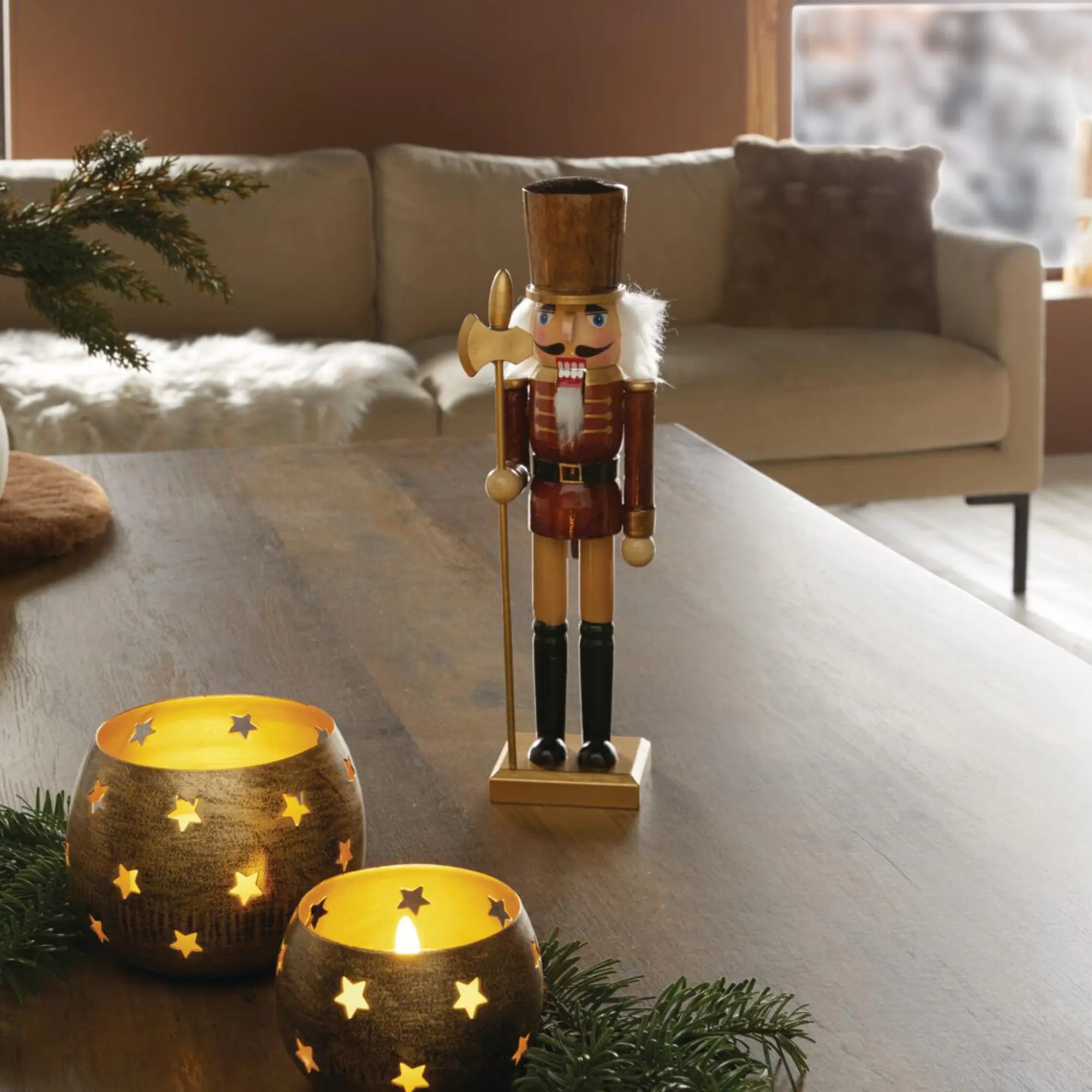 Deko-Nussknacker "Lanze"  im Frank Flechtwaren Online Shop für Weihnachtliche Dekofiguren kaufen