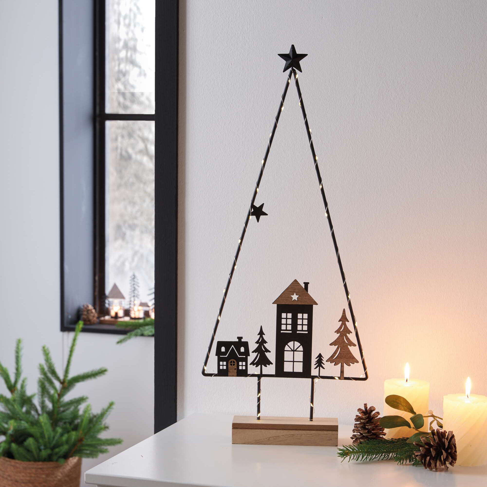 LED-Tanne "Christmas"  im Frank Flechtwaren Online Shop für Tannenbäume kaufen