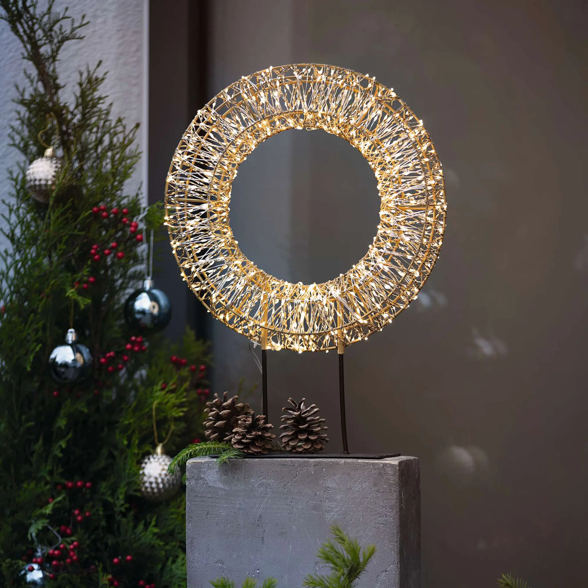 LED-Kreis "Golden"  im Frank Flechtwaren Online Shop kaufen