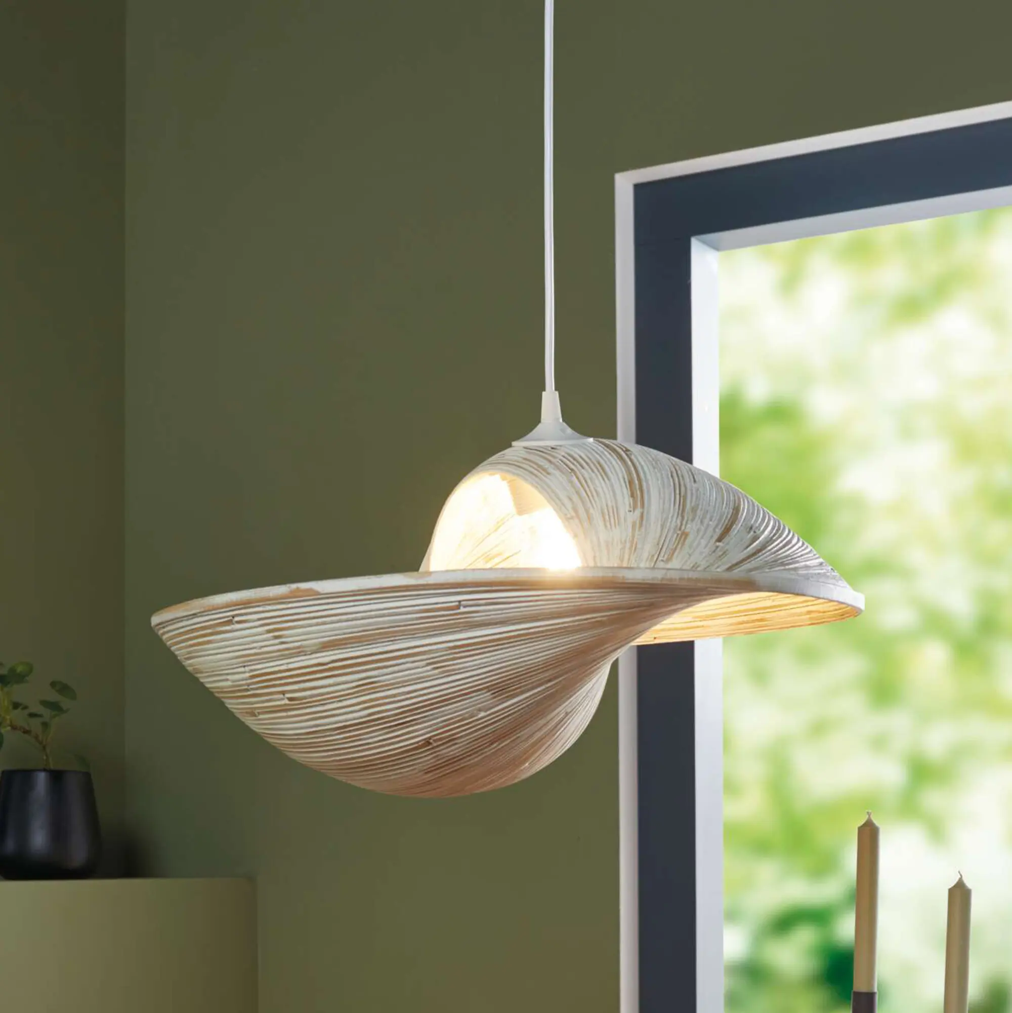 Pendelleuchte "Swing"  im Frank Flechtwaren Online Shop kaufen
