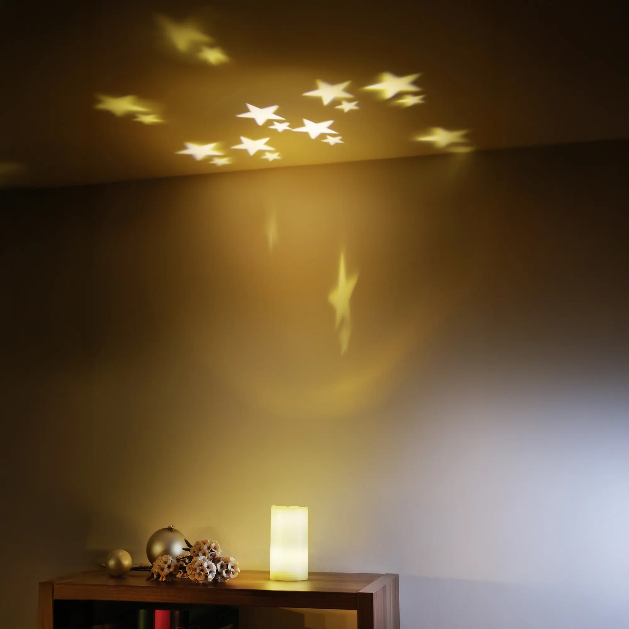 LED-Kerze "Sternenhimmel"  im Frank Flechtwaren Online Shop kaufen