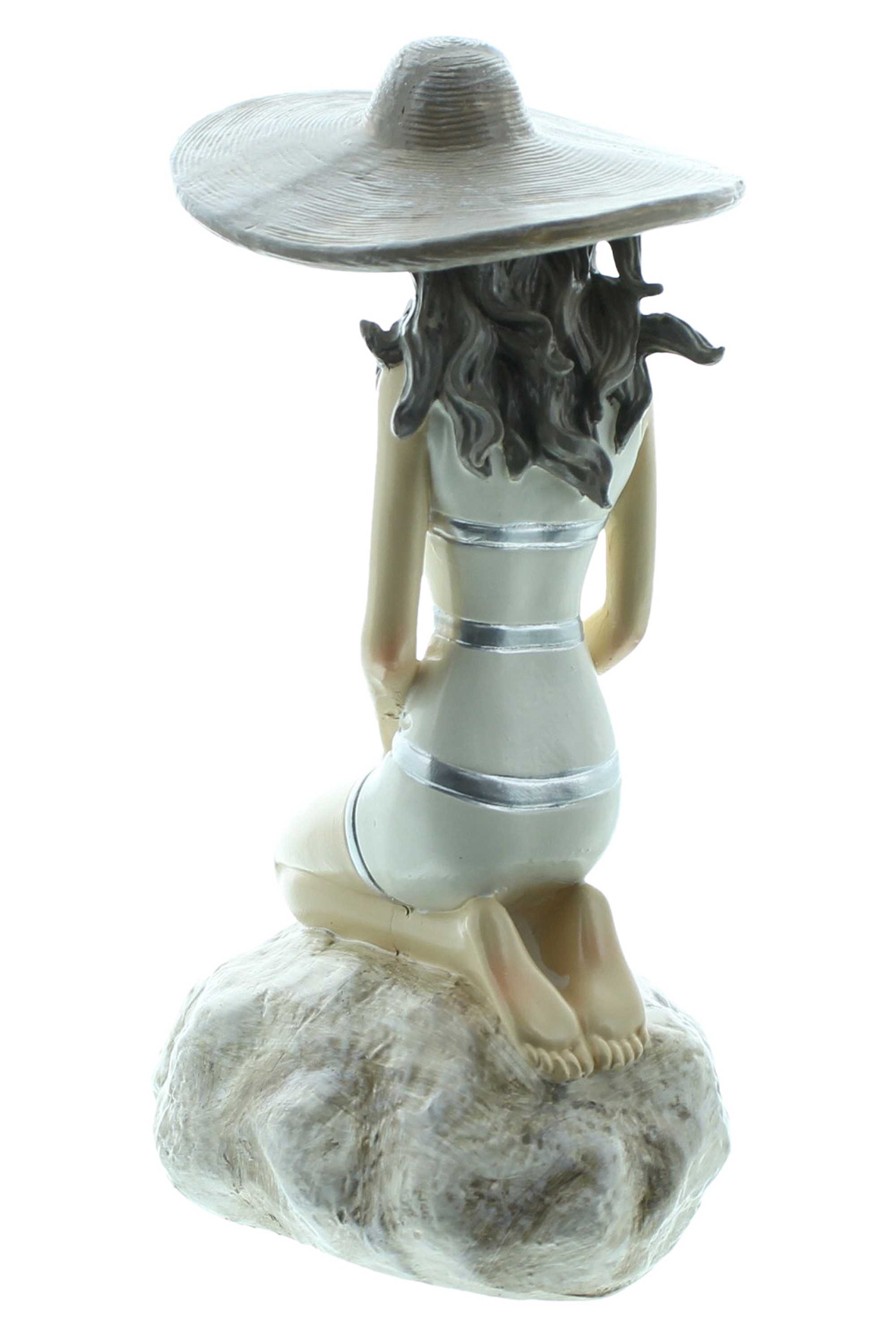 Figur "Stranddame auf Fels" im Frank Flechtwaren Online Shop für Dekofiguren kaufen Figur "Stranddame auf Fels" im Frank Flechtwaren Online Shop für Dekofiguren kaufen