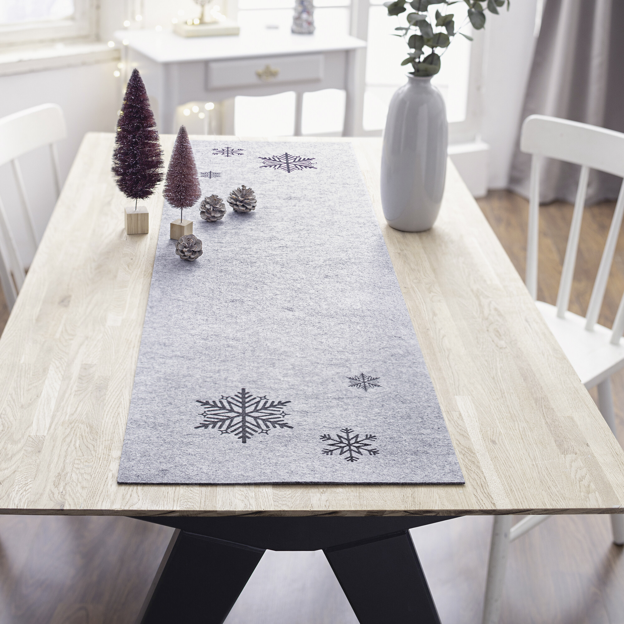 Tischläufer "Schneeflöckchen"  im Frank Flechtwaren Online Shop kaufen