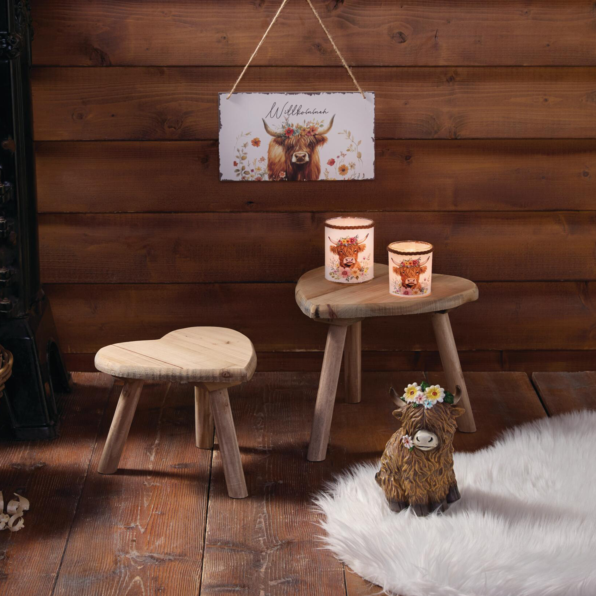 Dekofigur "Stier mit Blumenkranz"  im Frank Flechtwaren Online Shop für Dekofiguren kaufen