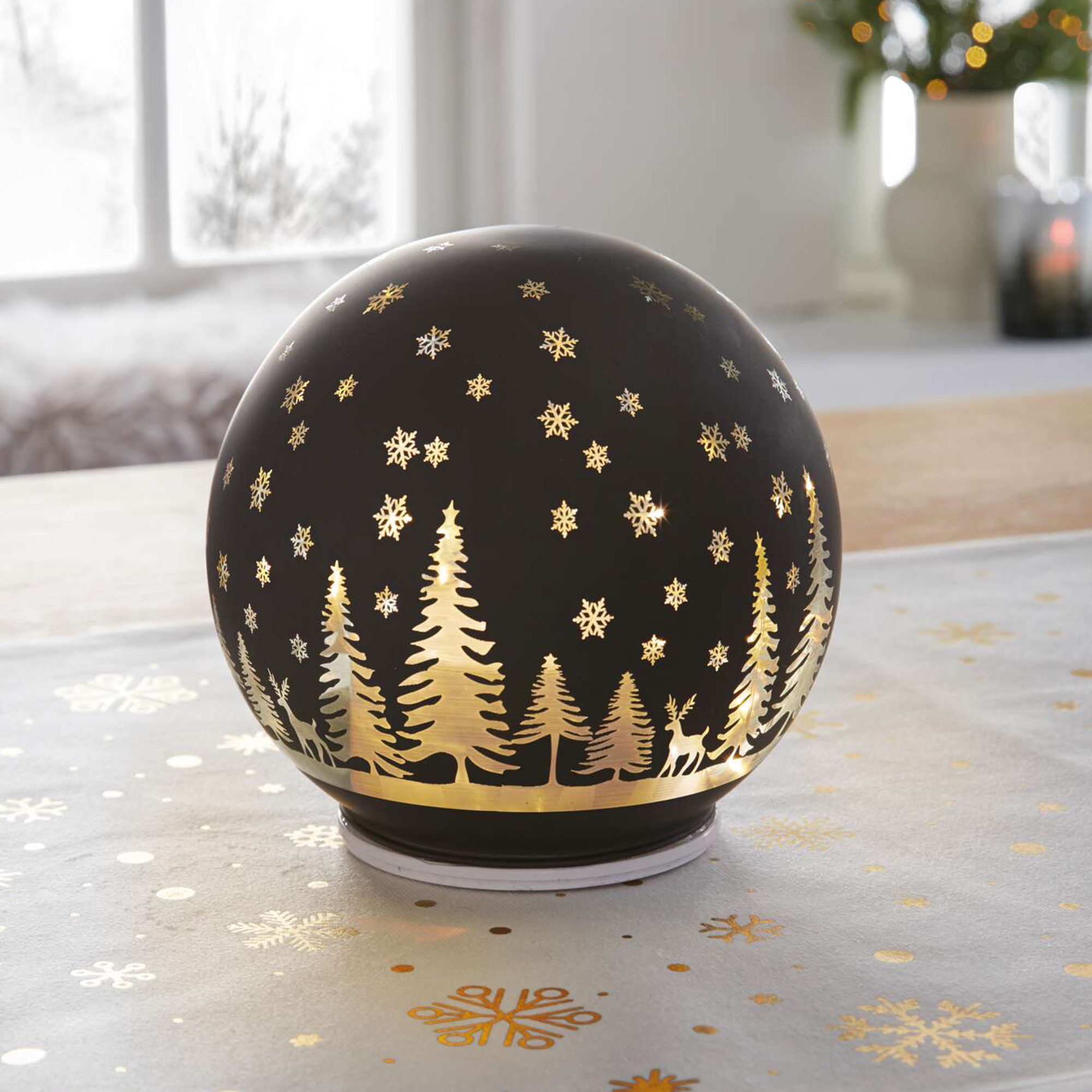 LED-Kugel "Winternacht"  im Frank Flechtwaren Online Shop für LED-Deko kaufen
