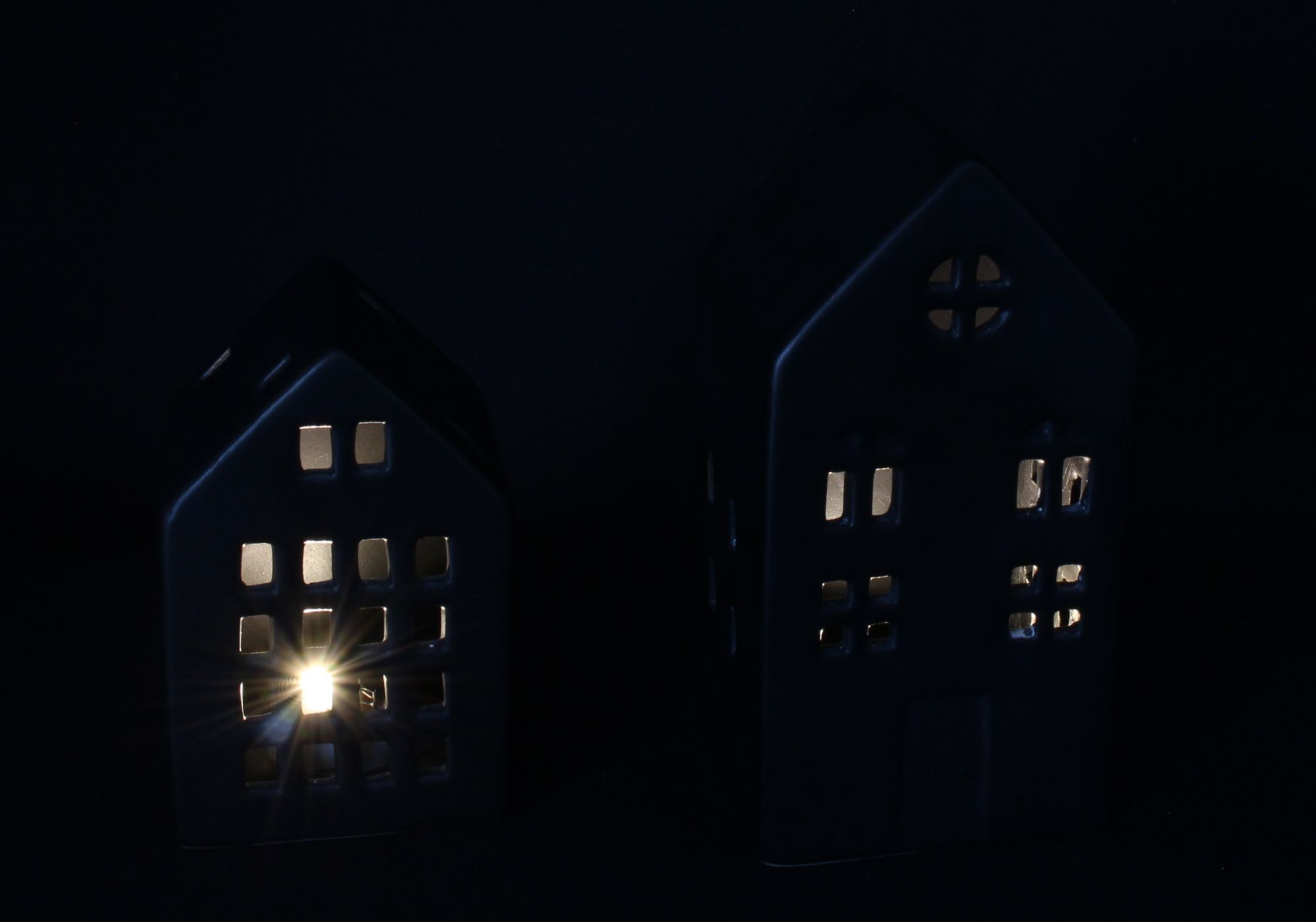 LED-Haus "Black", 2er Set im Frank Flechtwaren Online Shop für Ostern kaufen LED-Haus "Black", 2er Set im Frank Flechtwaren Online Shop für Ostern kaufen