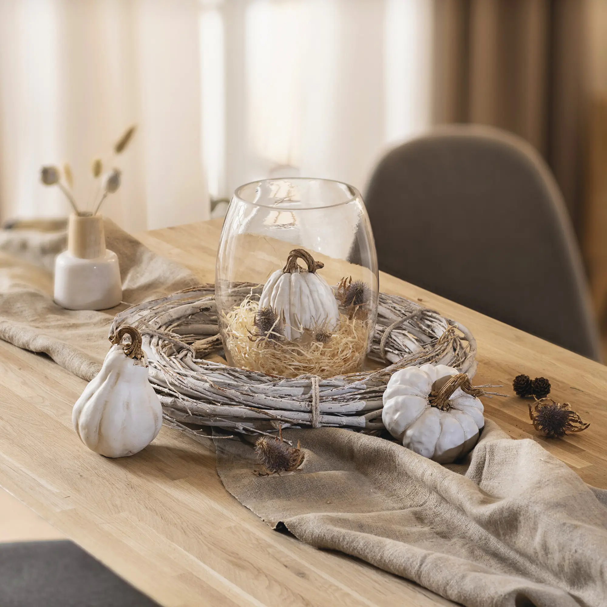 Reisigkranz "White Charme"  im Frank Flechtwaren Online Shop für Ostern kaufen
