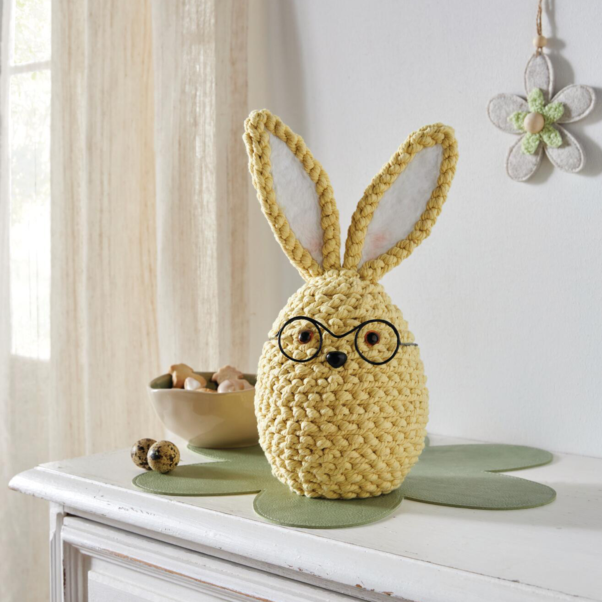 Hasenfigur "Professor Hoppel"  im Frank Flechtwaren Online Shop für Gerade eingetroffen kaufen