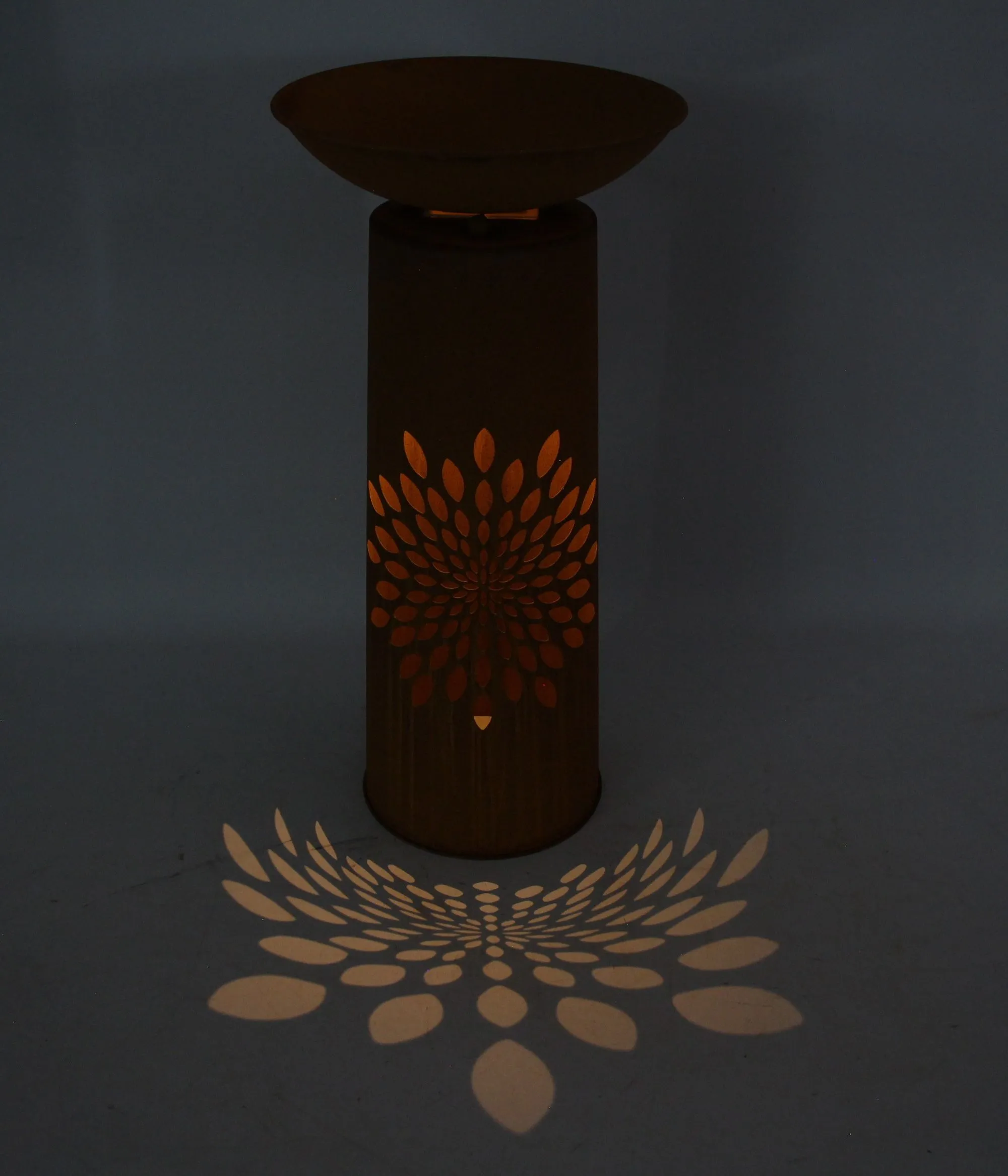 LED-Säule "Blüte"  im Frank Flechtwaren Online Shop für Dekosäulen kaufen