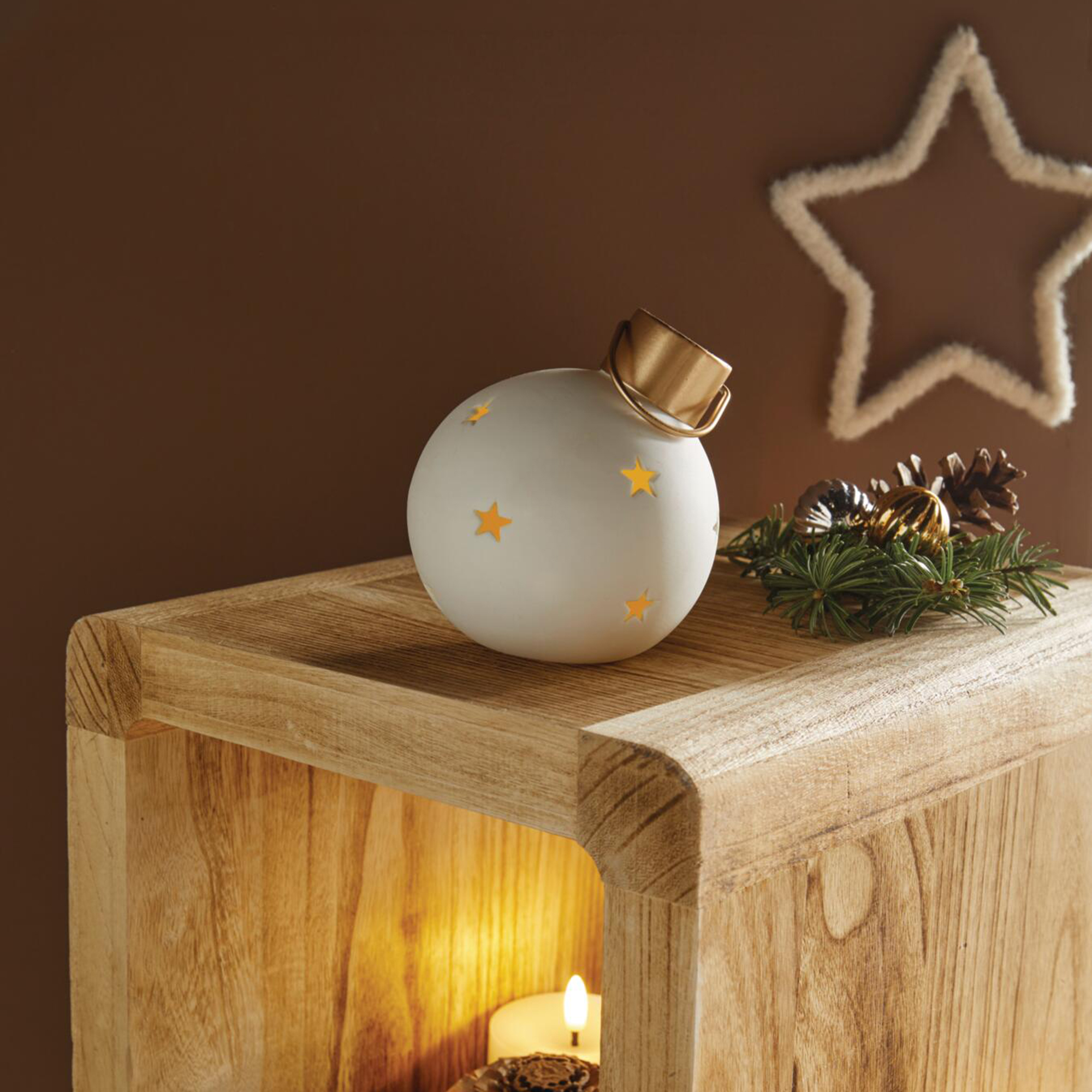 LED-Weihnachtskugel "Sterne"  im Frank Flechtwaren Online Shop kaufen