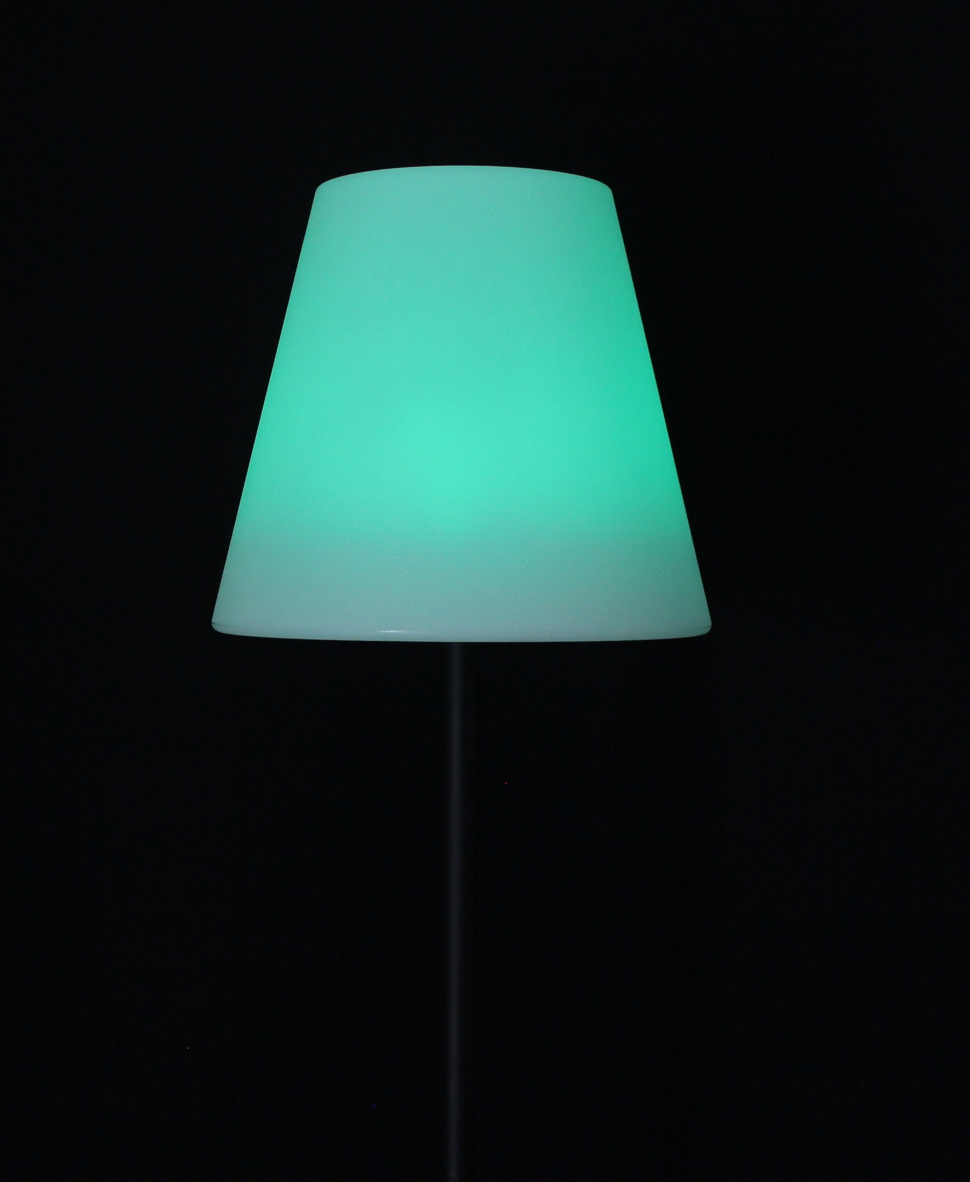 LED-Solar-Stehlampe "Outdoor" im Frank Flechtwaren Online Shop für LED-Lampen kaufen LED-Solar-Stehlampe "Outdoor" im Frank Flechtwaren Online Shop für LED-Lampen kaufen