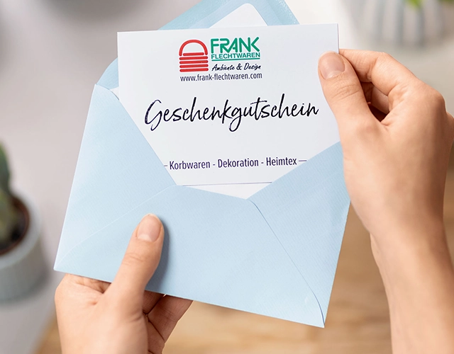 Geschenkgutschein: Gutschein im Umschlag als Geschenkidee für Korbwaren und Dekoration