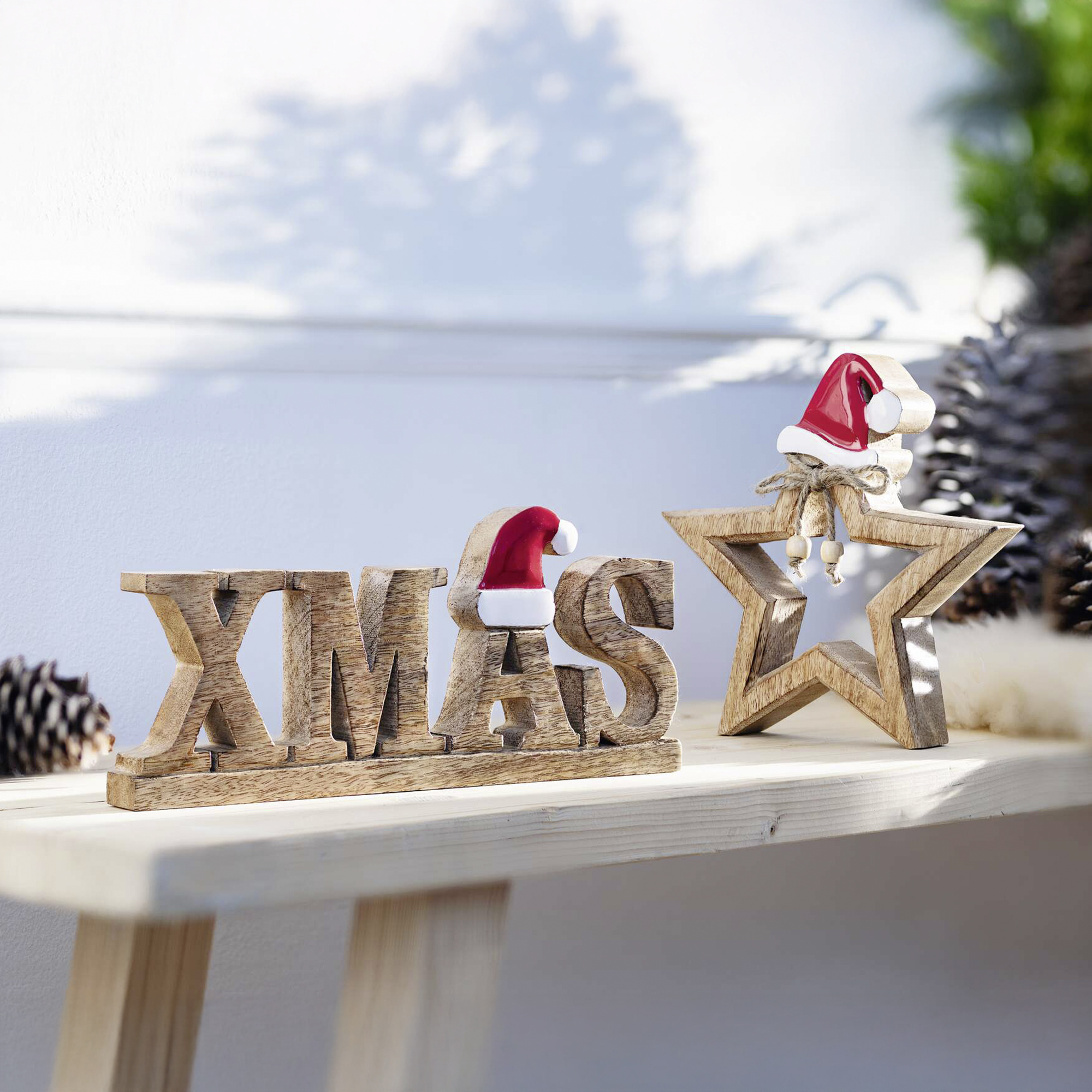 Schriftzug "XMAS" mit Zipfelmütze  im Frank Flechtwaren Online Shop kaufen