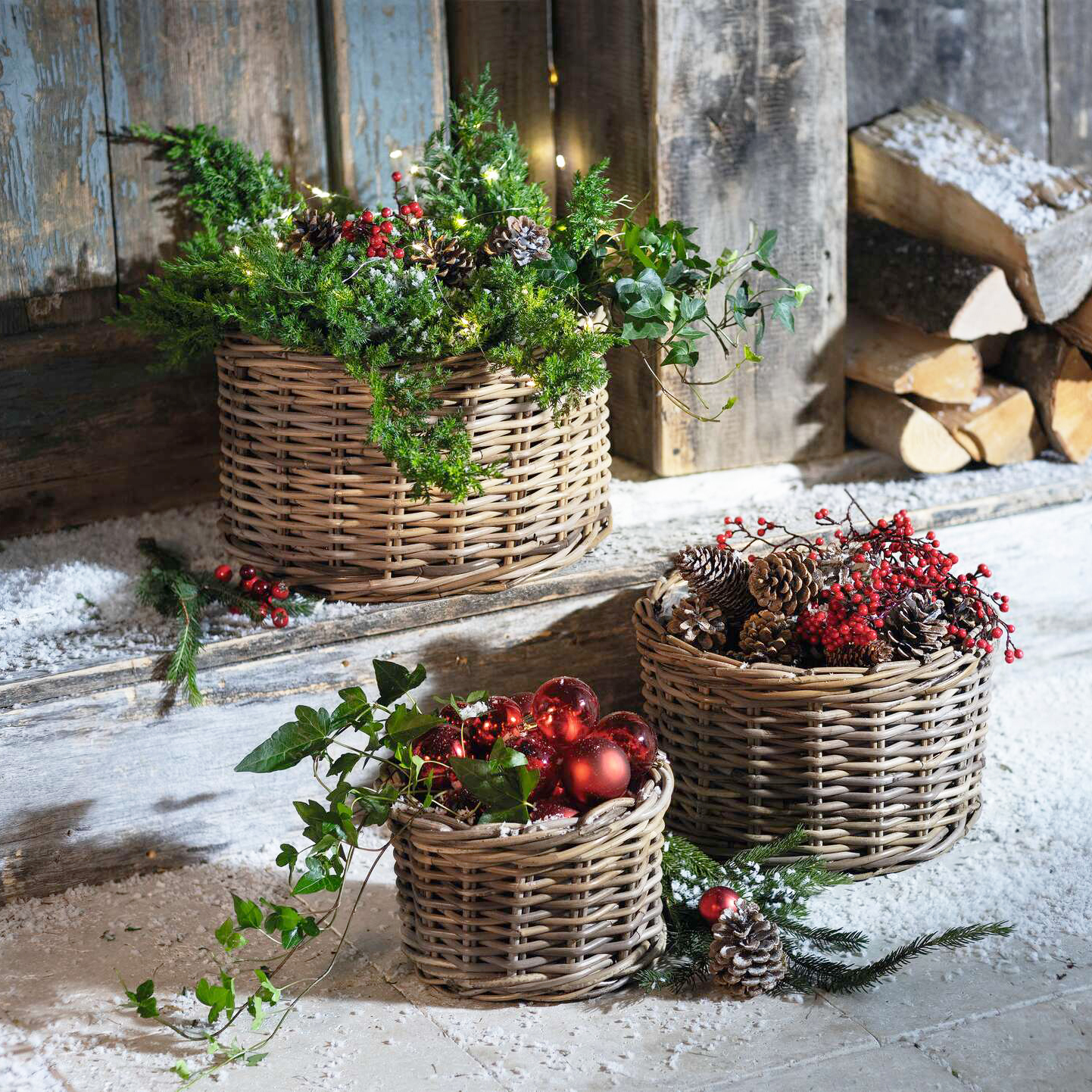 Acheter Lot de 3 corbeilles à plantes "rotin"  dans la boutique en ligne de Frank Flechtwaren pour Noël