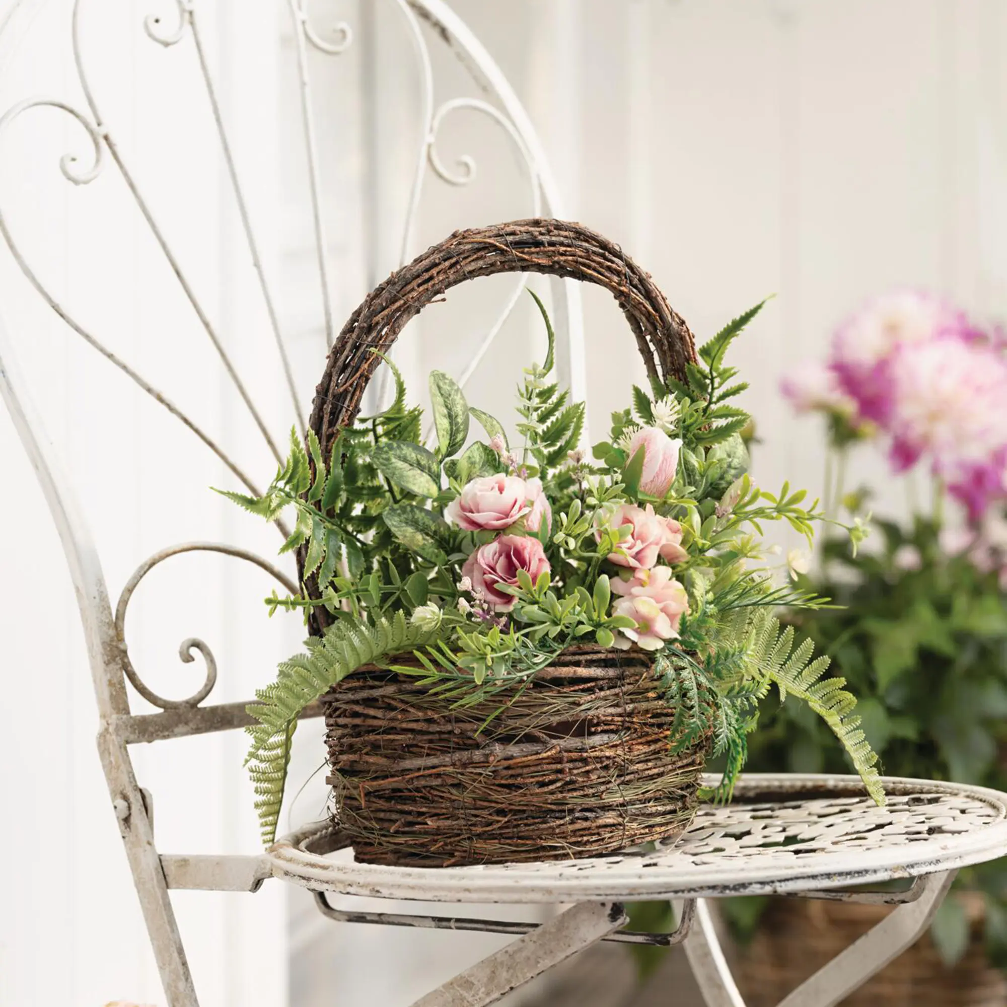 Kunstblumenkorb "Zartes Rosa"  im Frank Flechtwaren Online Shop für Pflanzer kaufen