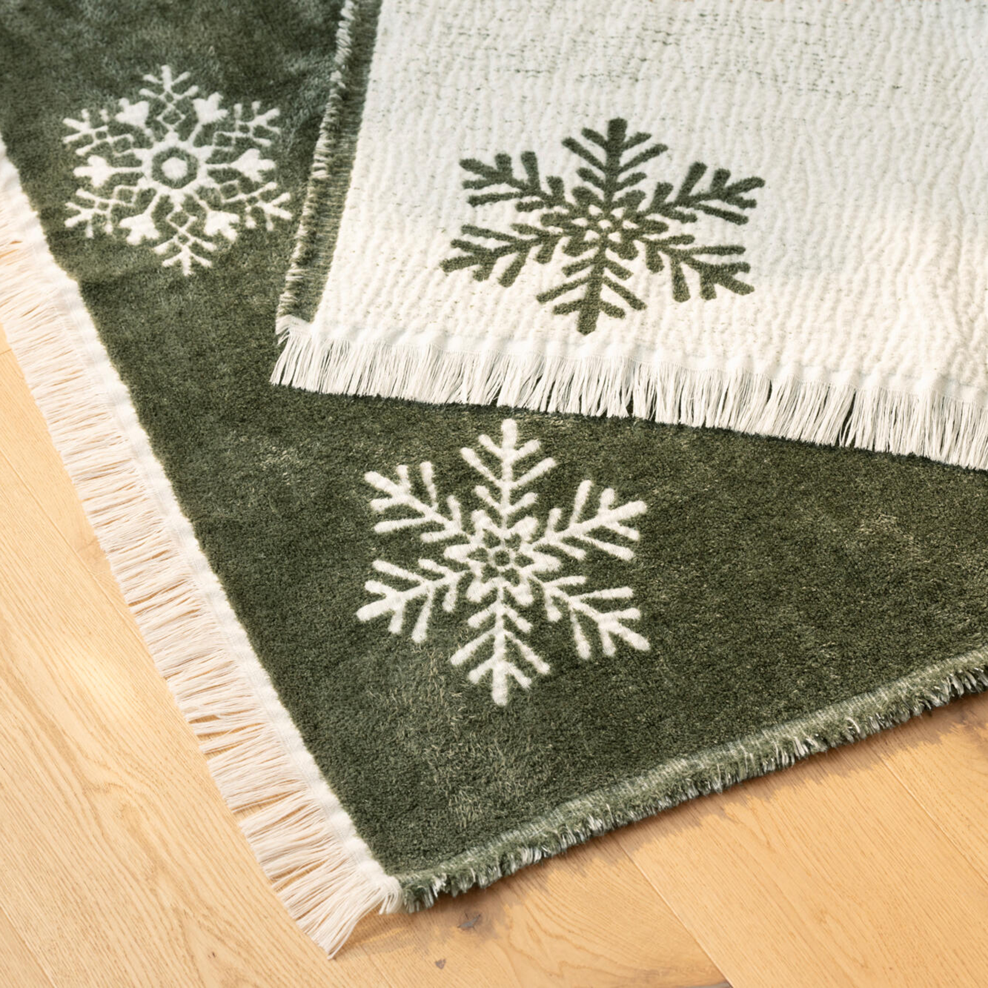 Kuscheldecke "Schneeflocken"  im Frank Flechtwaren Online Shop für Weihnachtliche Kuscheldecken kaufen