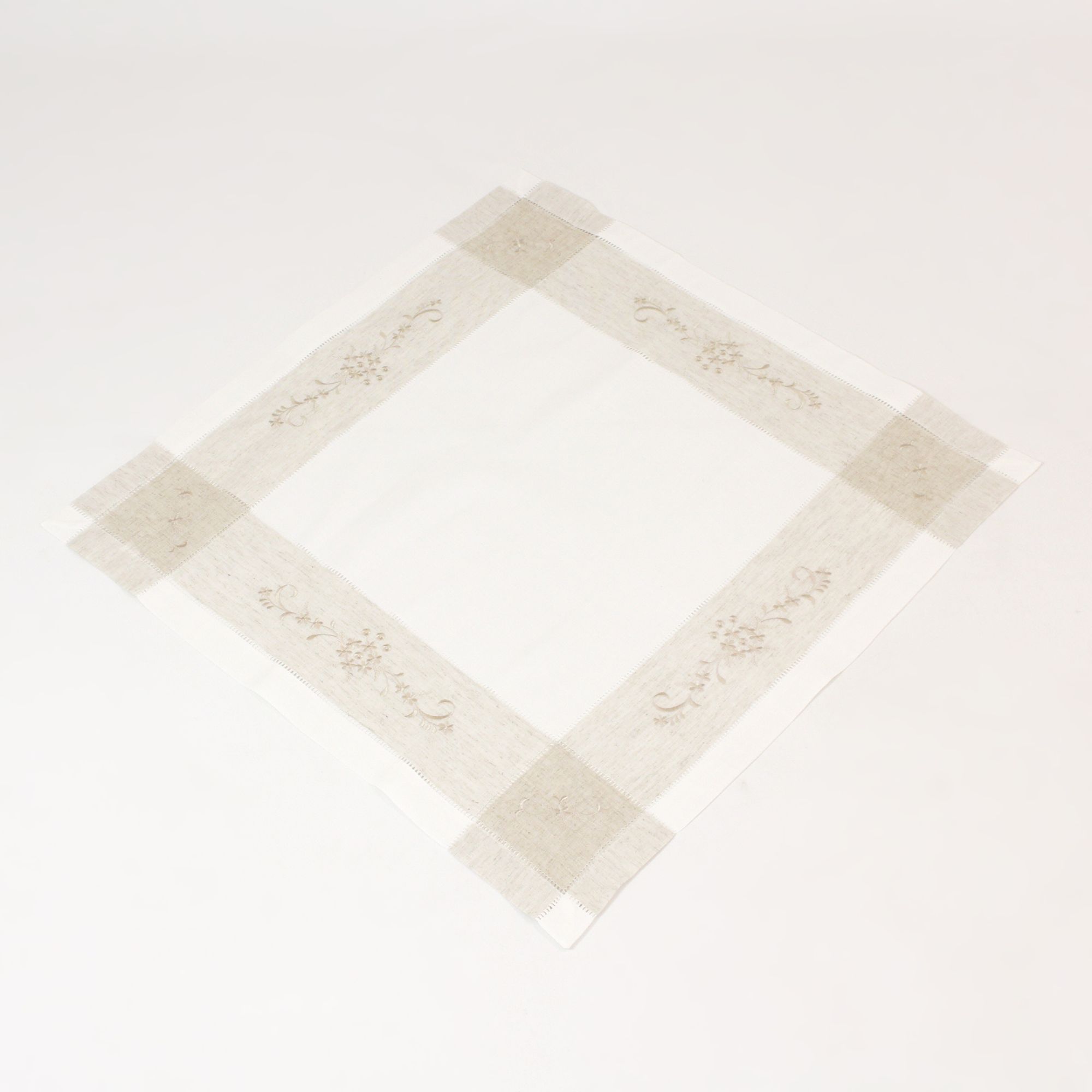 Tischdecke "Landhaus" im Frank Flechtwaren Online Shop für Tischdecken kaufen Tischdecke "Landhaus" im Frank Flechtwaren Online Shop für Tischdecken kaufen