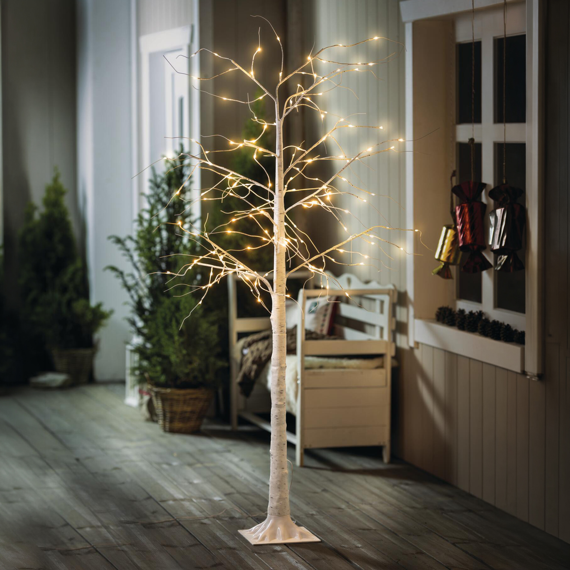 Großer LED-Baum "White Christmas"  im Frank Flechtwaren Online Shop kaufen