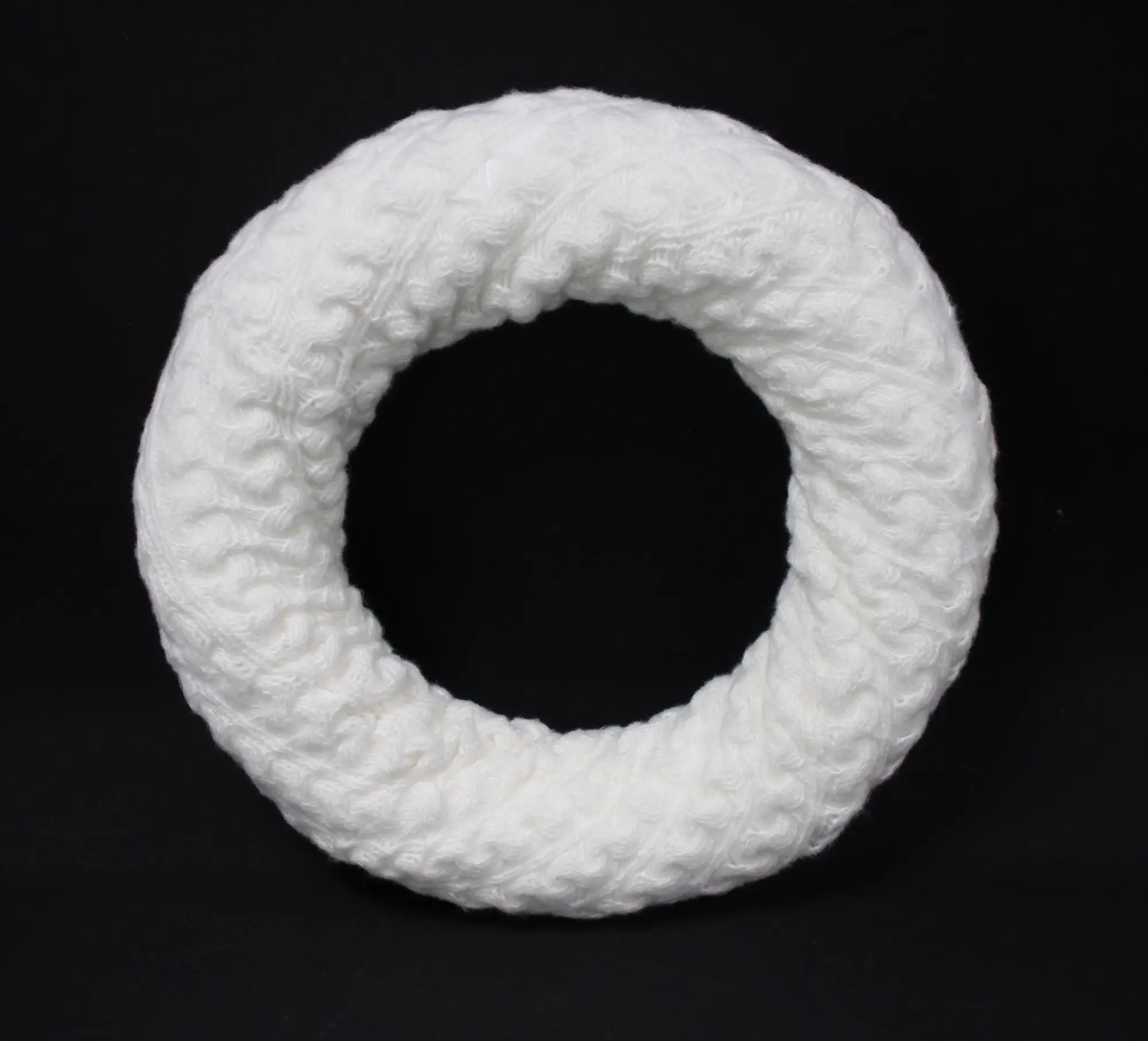 Kranz "Kuschelstrick"  im Frank Flechtwaren Online Shop für Kränze kaufen