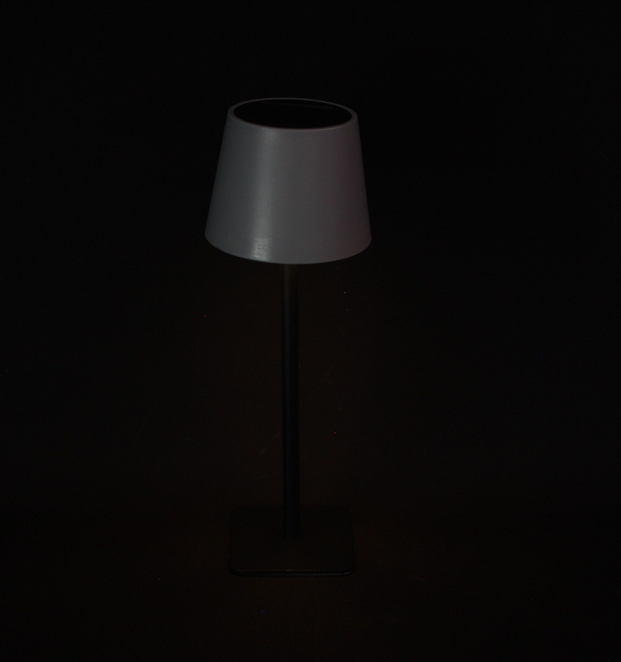 LED-Solar-Tischlampe "Grey"  im Frank Flechtwaren Online Shop für LED-Lampen kaufen