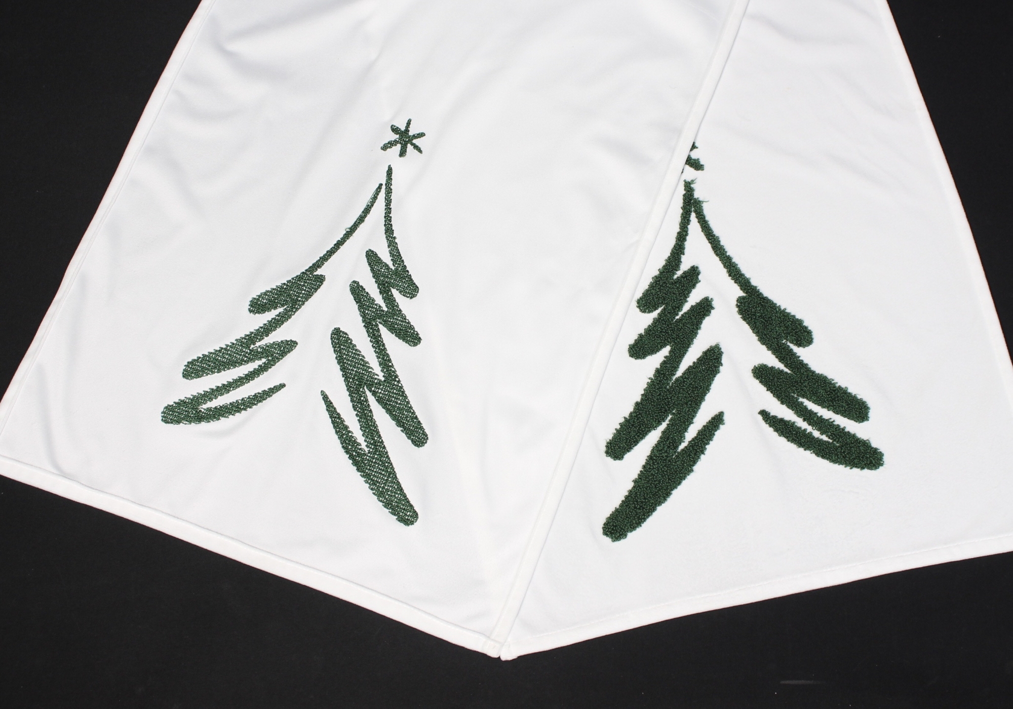 Tischläufer "Tannenbaum"  im Frank Flechtwaren Online Shop für Weihnachten kaufen
