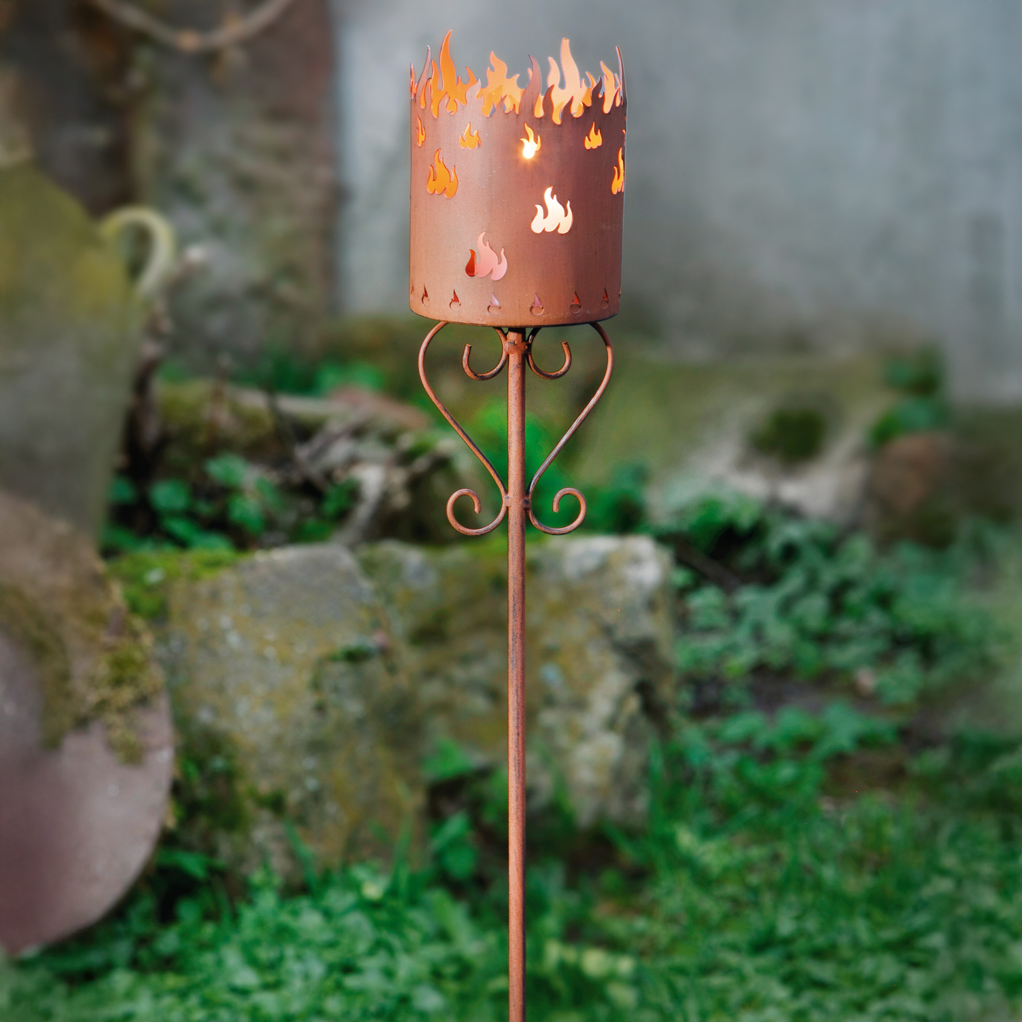 Gartenstecker "Flammenkelch"  im Frank Flechtwaren Online Shop kaufen